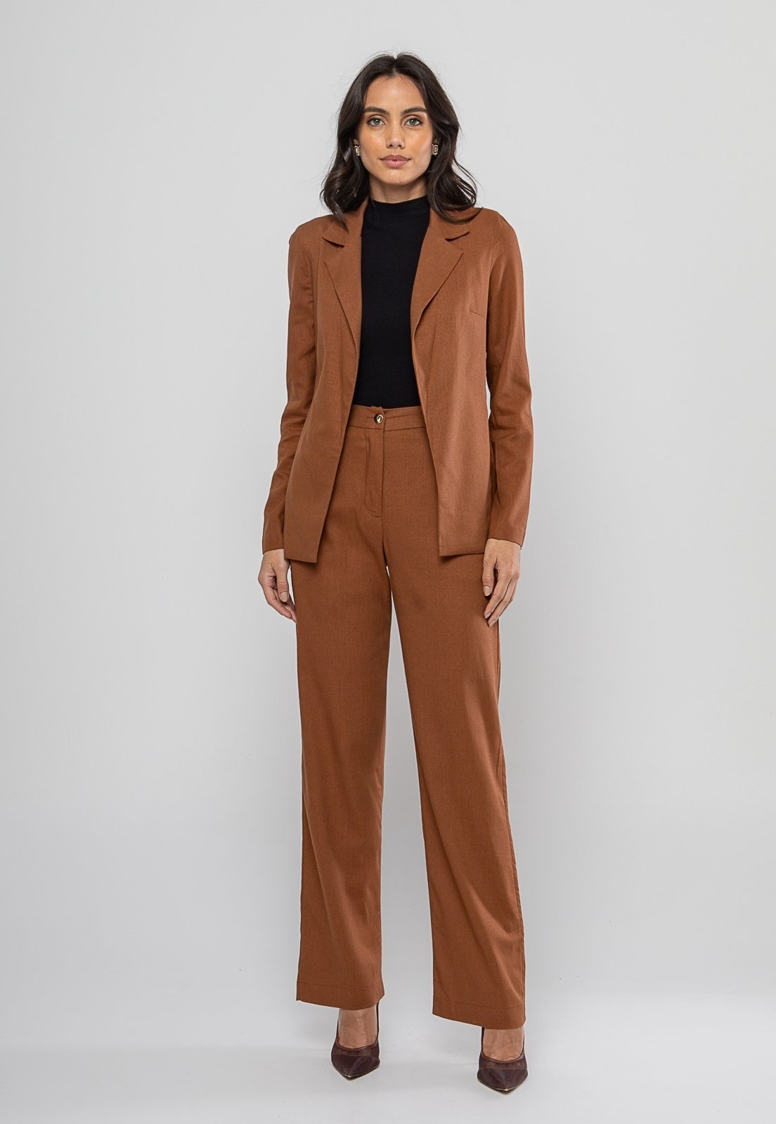 Blazer Em Linho com Ombreiras Estruturadas Savatore Marrom