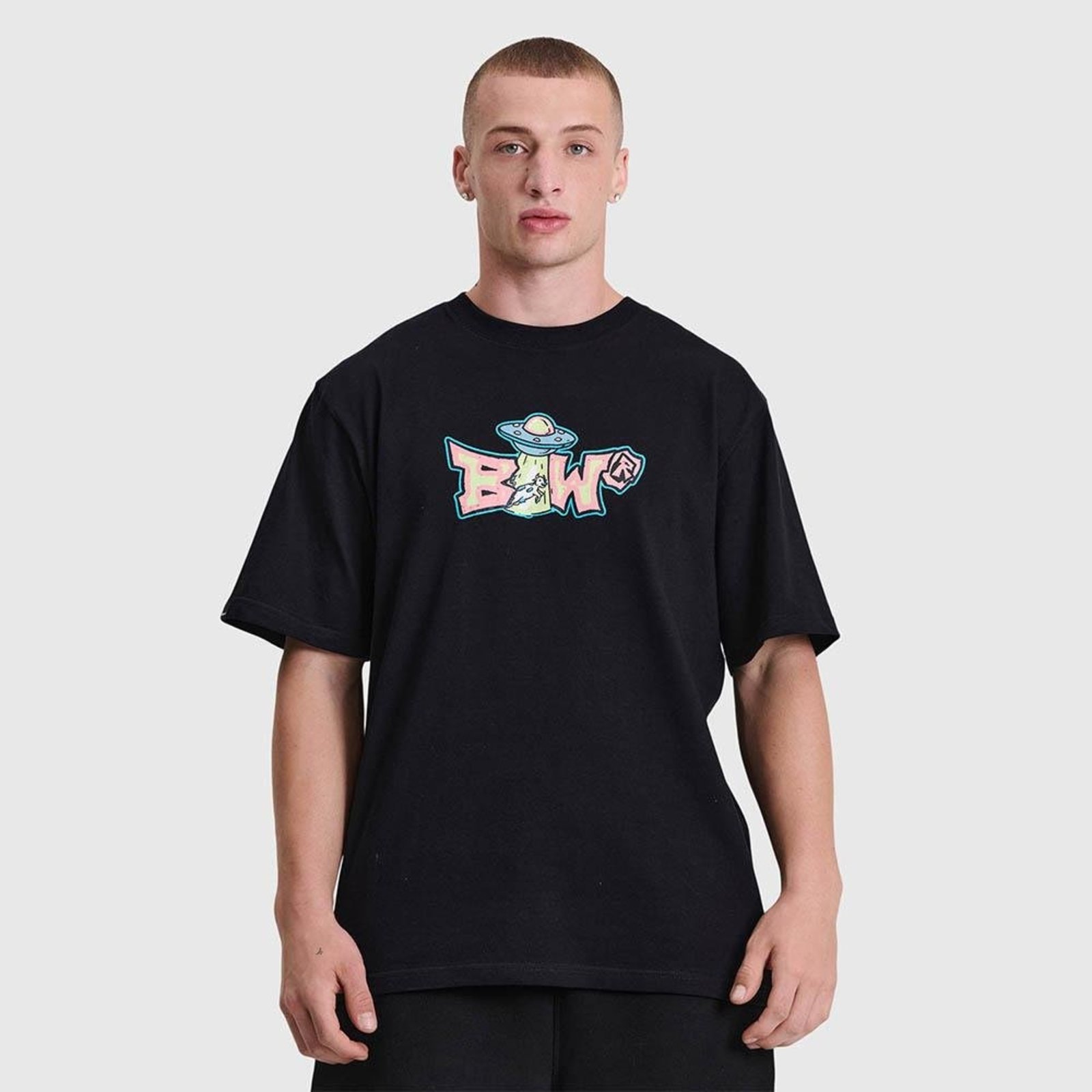 Camiseta Regular Baw Abduction Preto