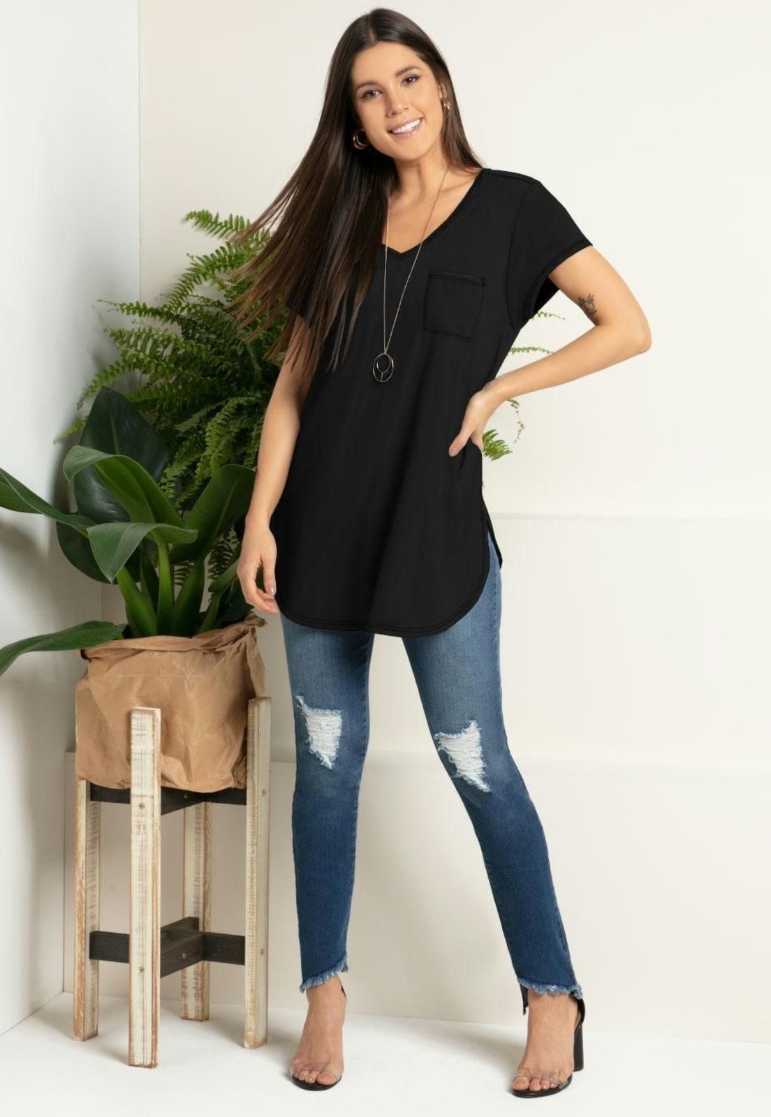 Blusa Alongada Com Decote V Quintess