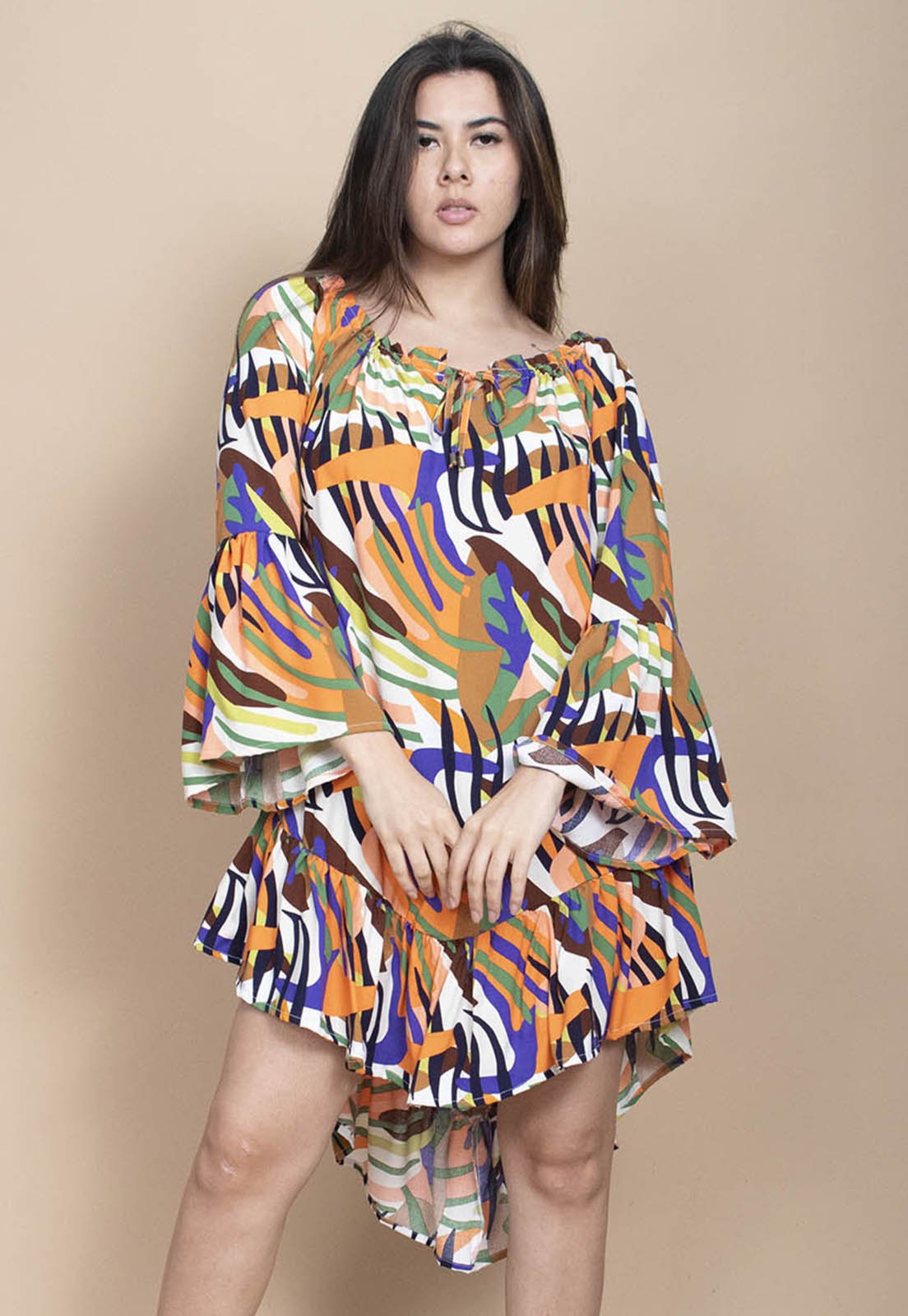 Vestido Curto Cabanafree Viscose Com Babados Estampa Cores Vibrantes