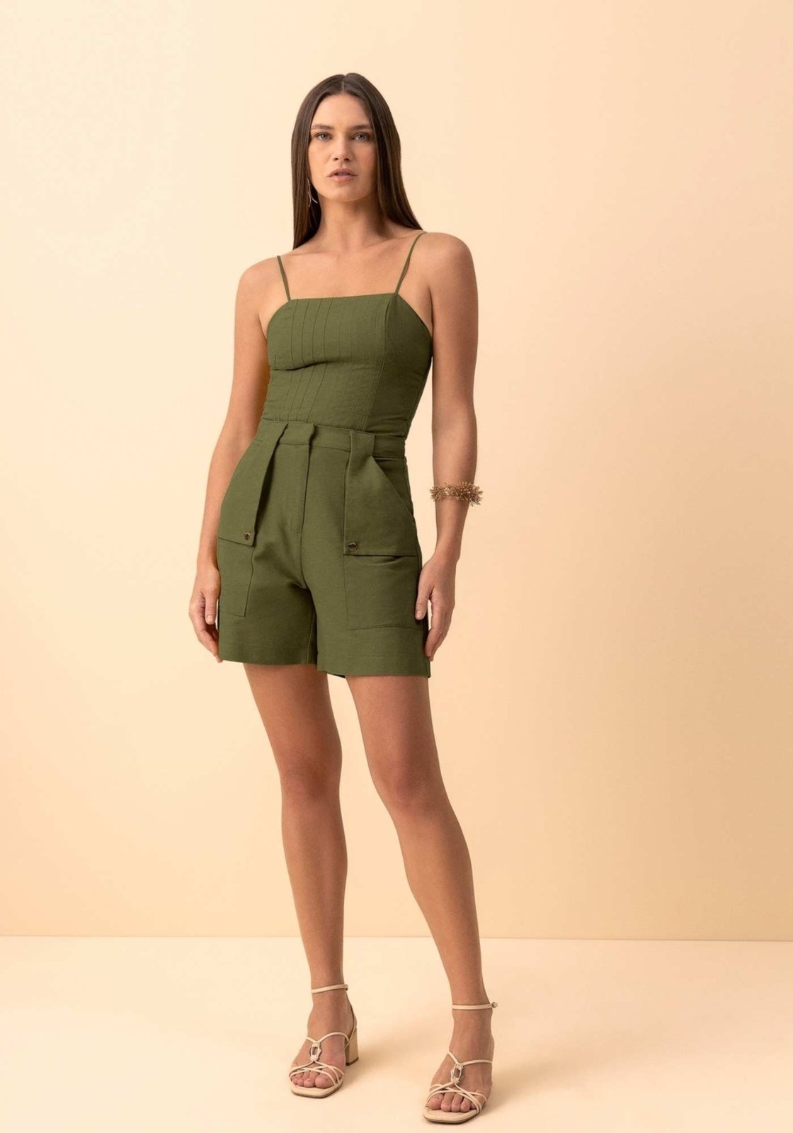 Blusa Curta De Alças Finas Com Decote Reto