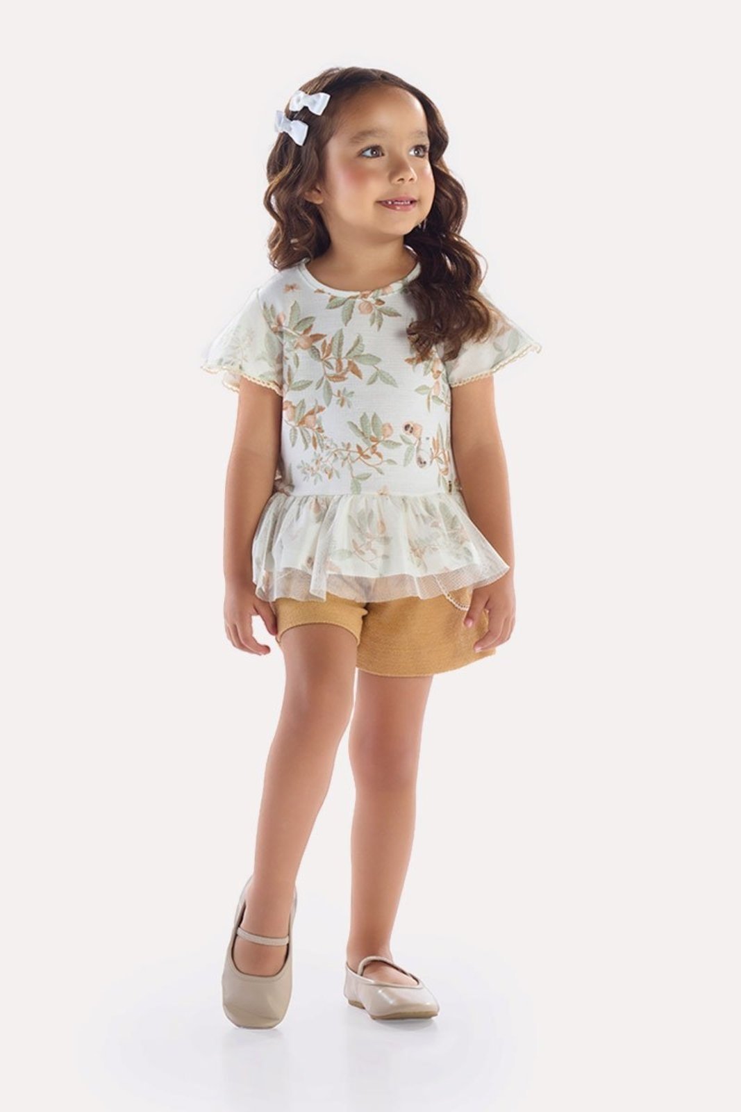 Infantil - Conjunto Blusa Caramelo em Malha Texturizada com Shorts em Moletom
