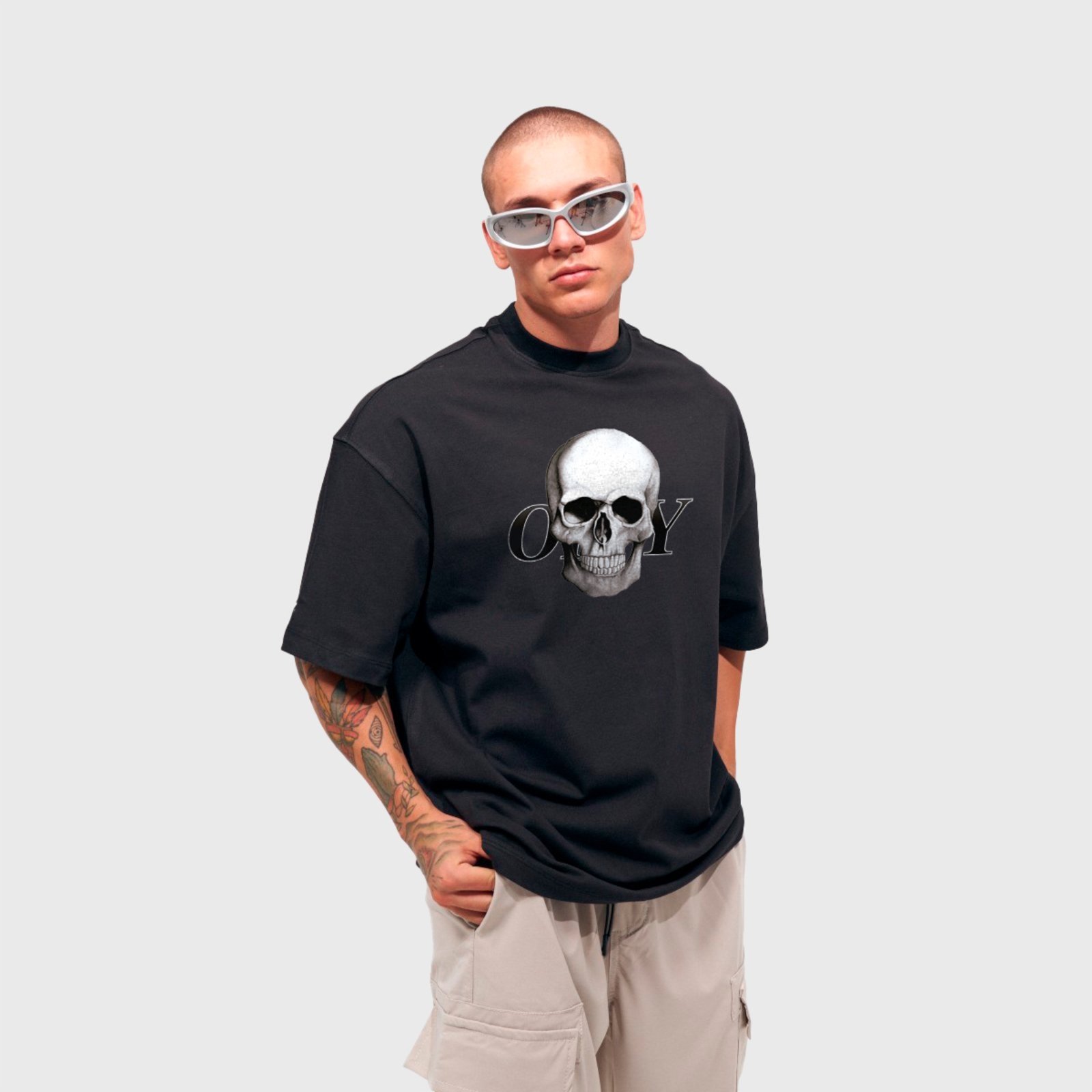 Camiseta Oversized Streetwear Skull Logo Preta Off-Y
