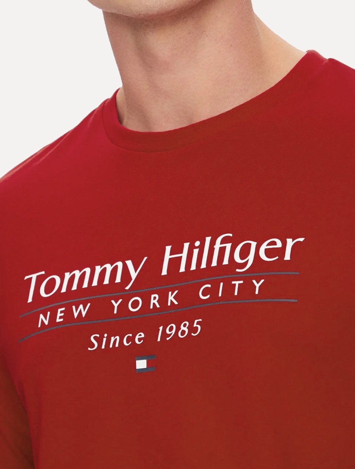 Vista 3 Camiseta Tommy Hilfiger Masculina Center Stack Vermelha vermelho Tommy Hilfiger vermelho