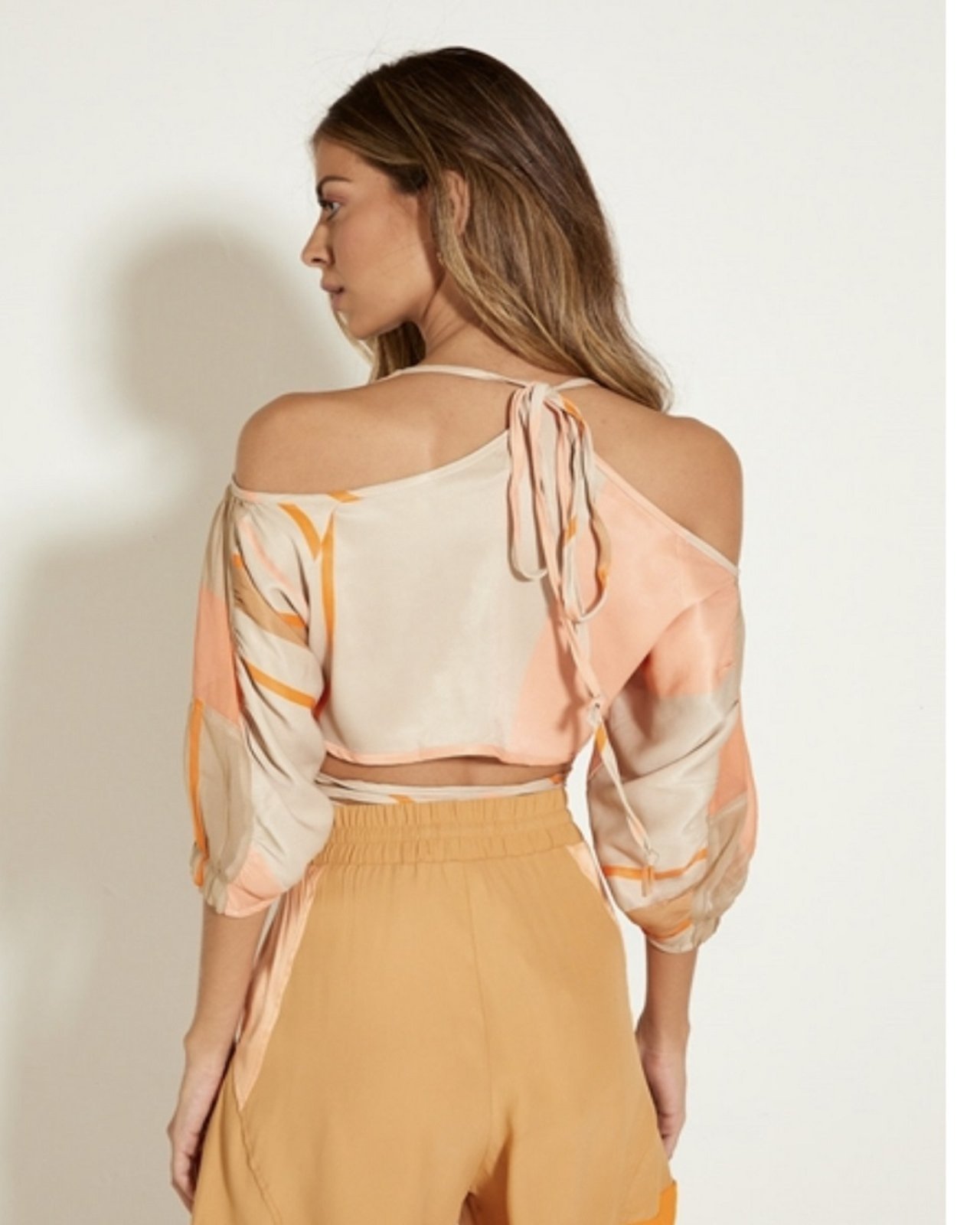 Vista 3 Blusa Open Estampada Cruzada Summer bege Open bege