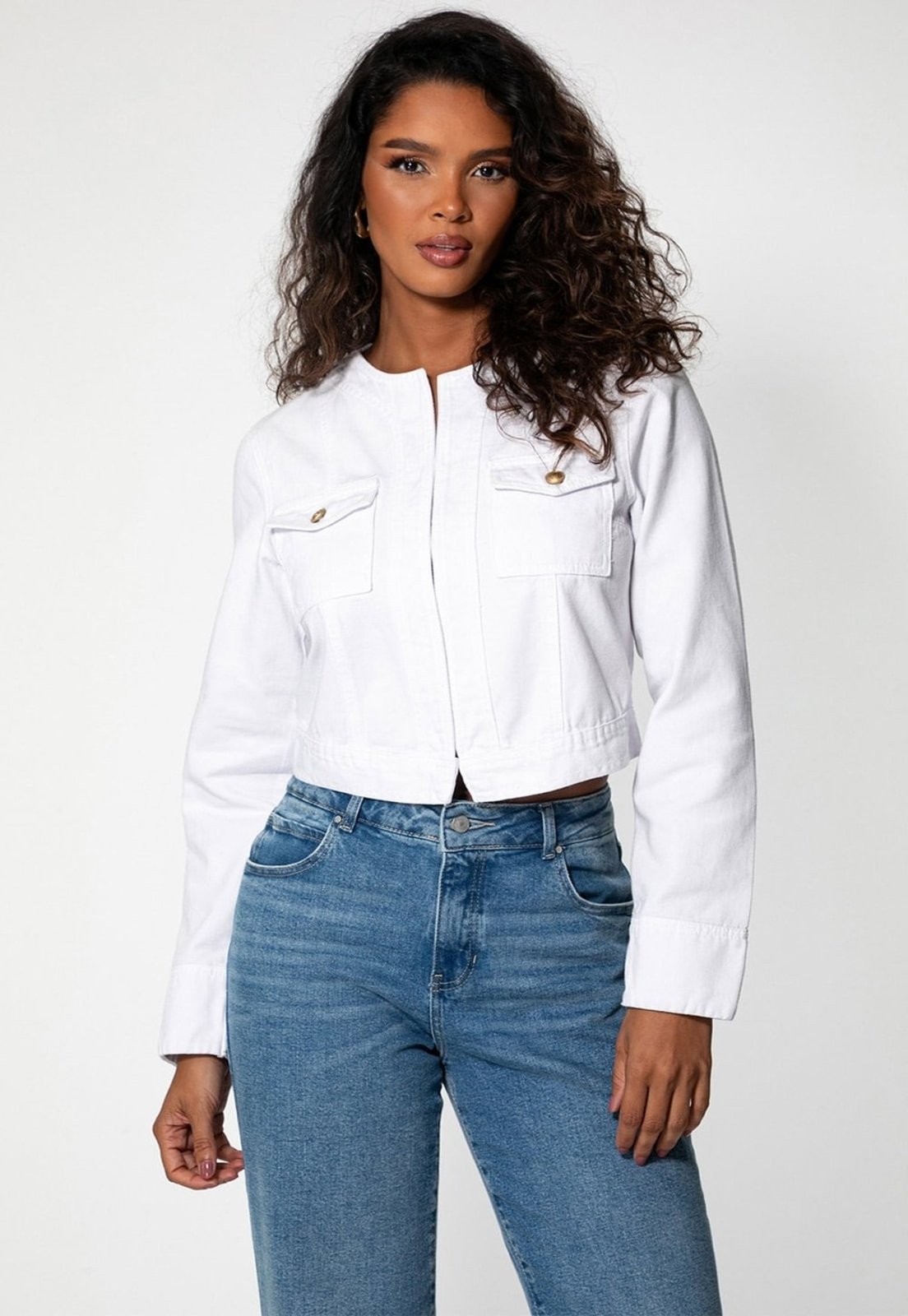 Jaqueta Guess em Sarja Manga Virada Branco