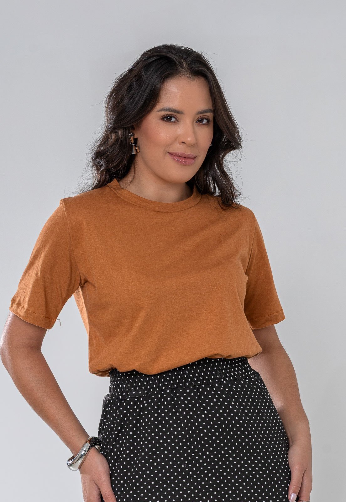 Camiseta Aura Joyce Malha Caramelo