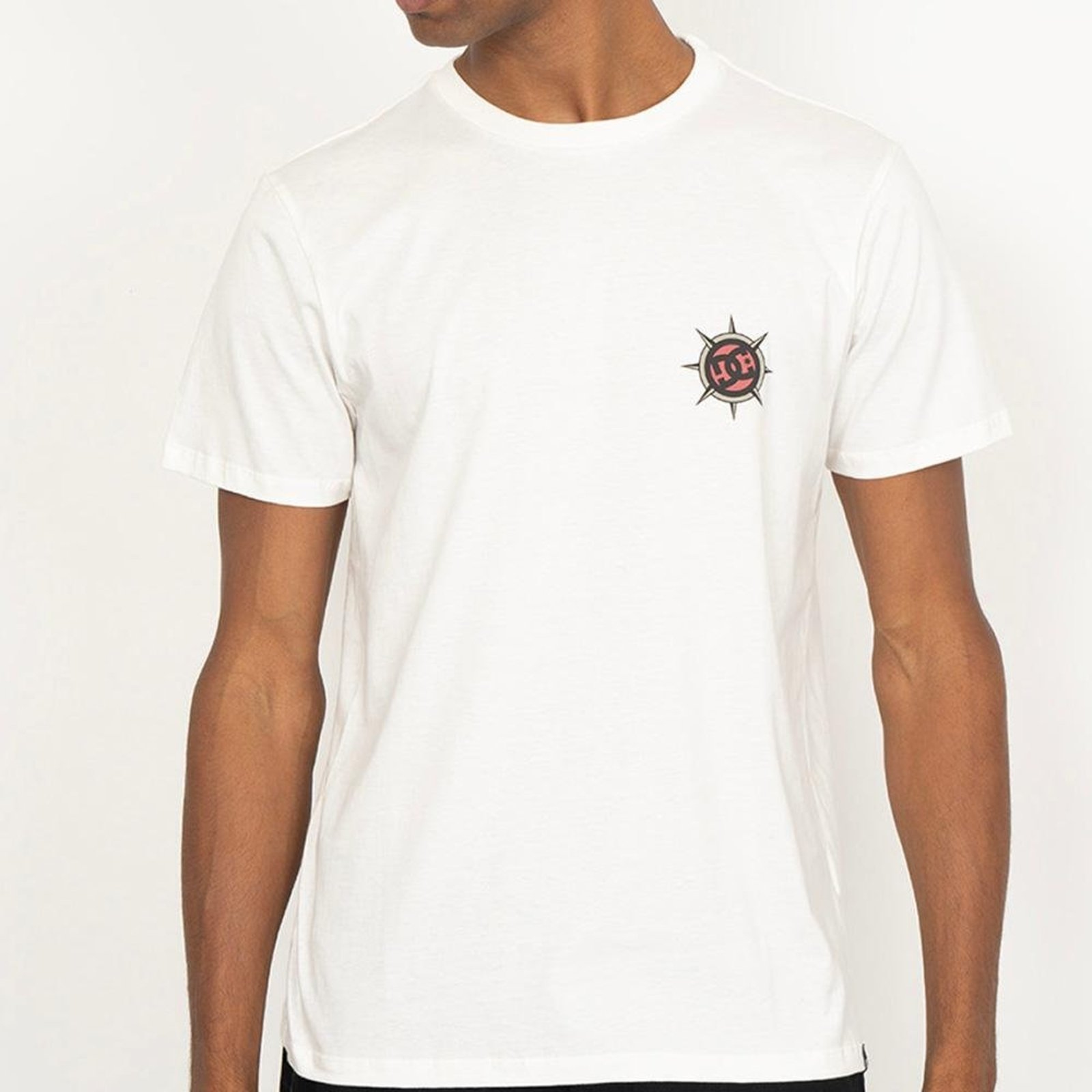 Camiseta DC Shoes DC Boussole WT26 Masculina Snow White