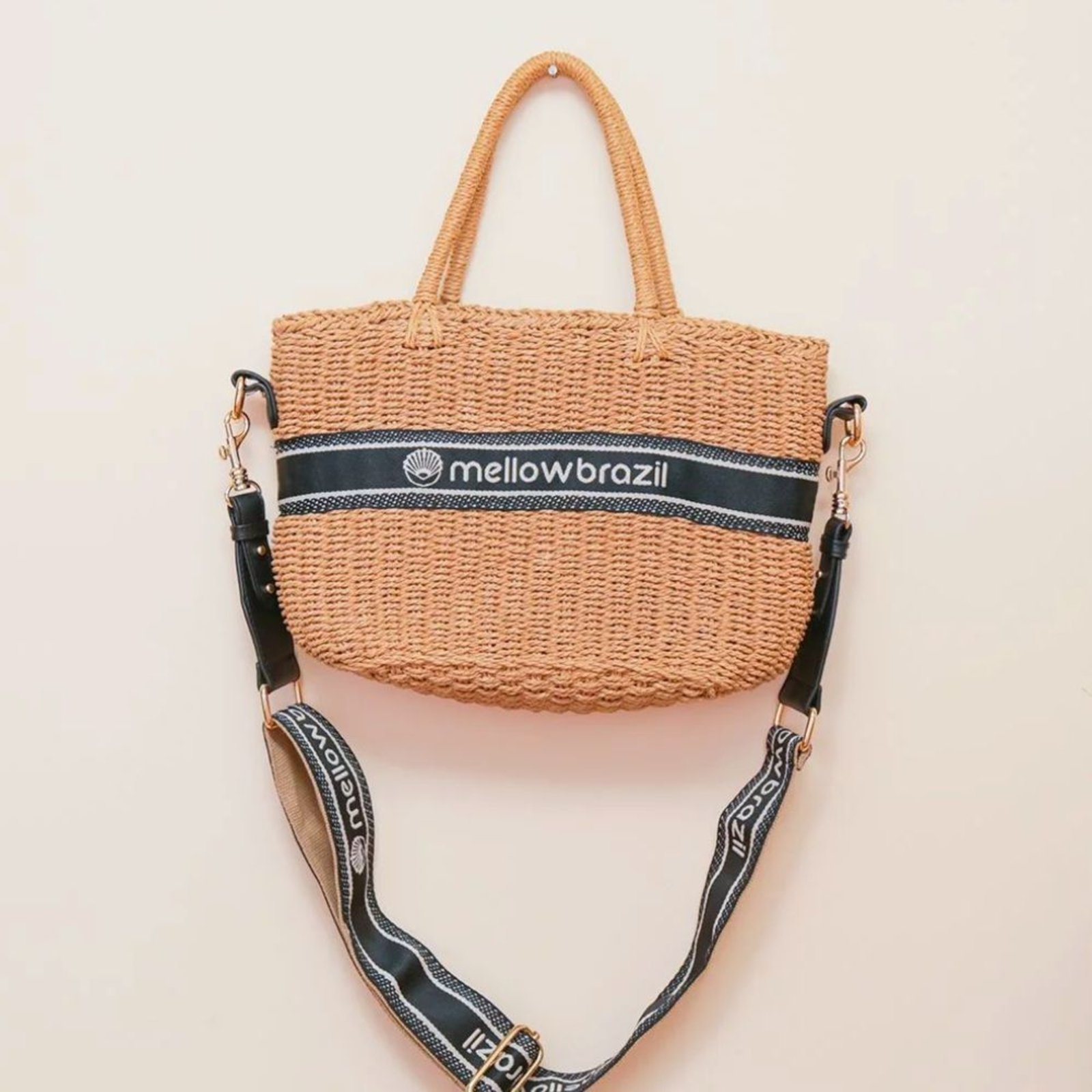 BOLSA DE PRAIA EM PALHA C/ ALÇA, FORRO PRETO – TRANCOSO – Bege – MELLOW BRAZIL