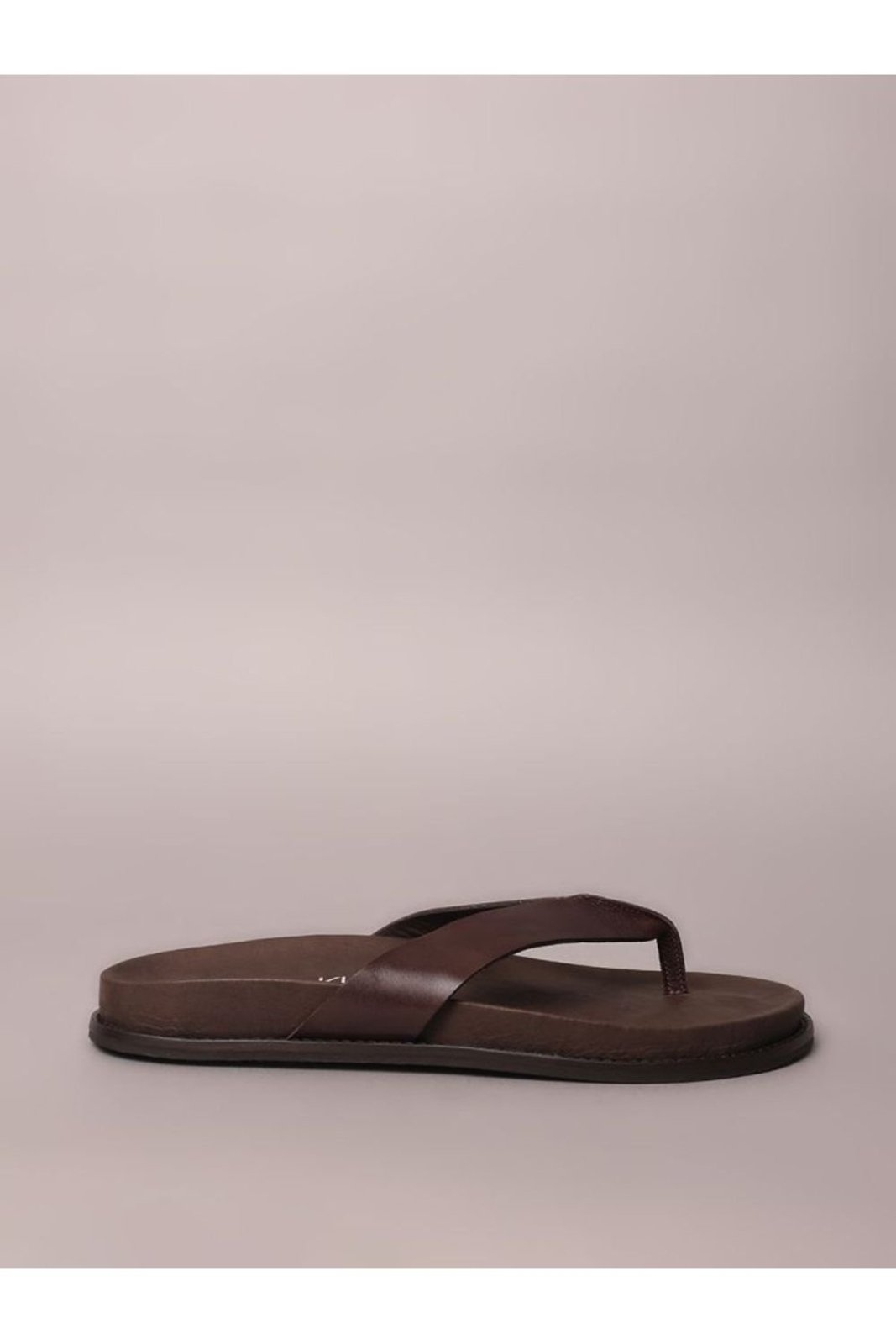Chinelo Calvin Klein Couro - Cafe