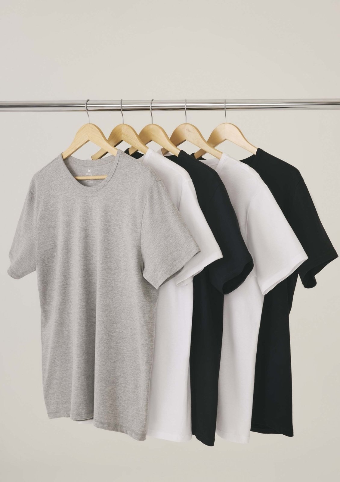 Kit Com 5 Camisetas Masculinas Básicas Slim Hering