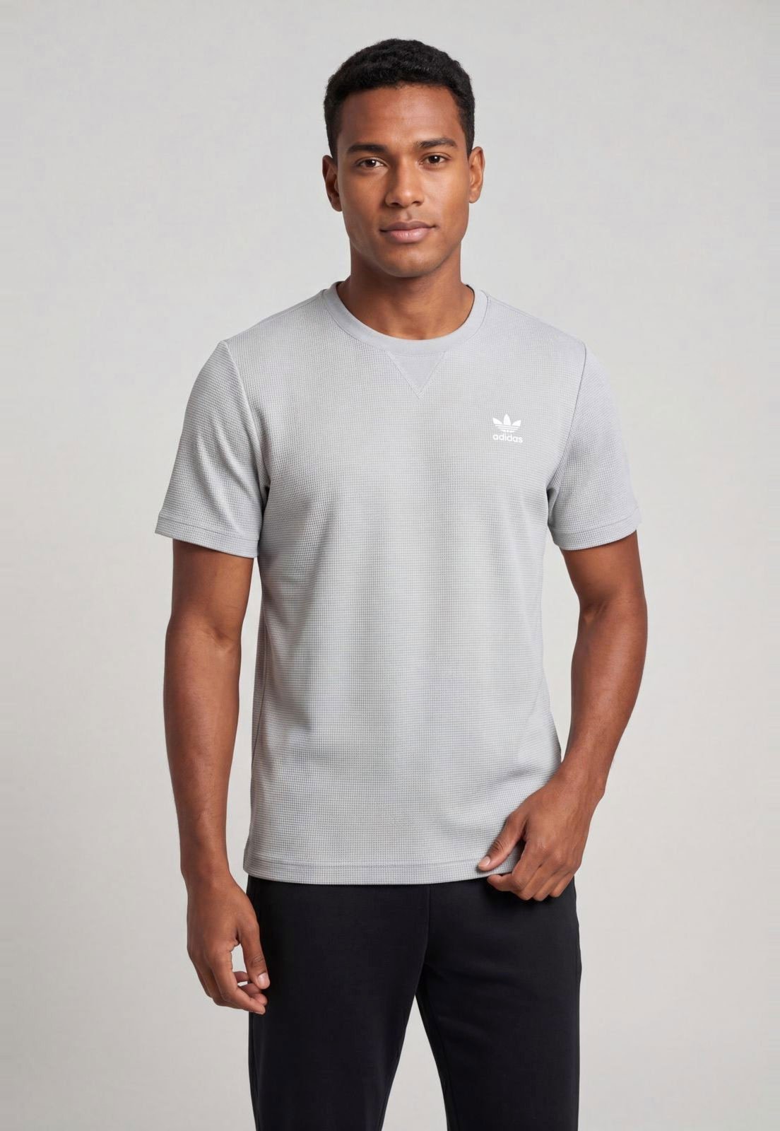 Camiseta Masculina adidas Originals Essentials Cinza