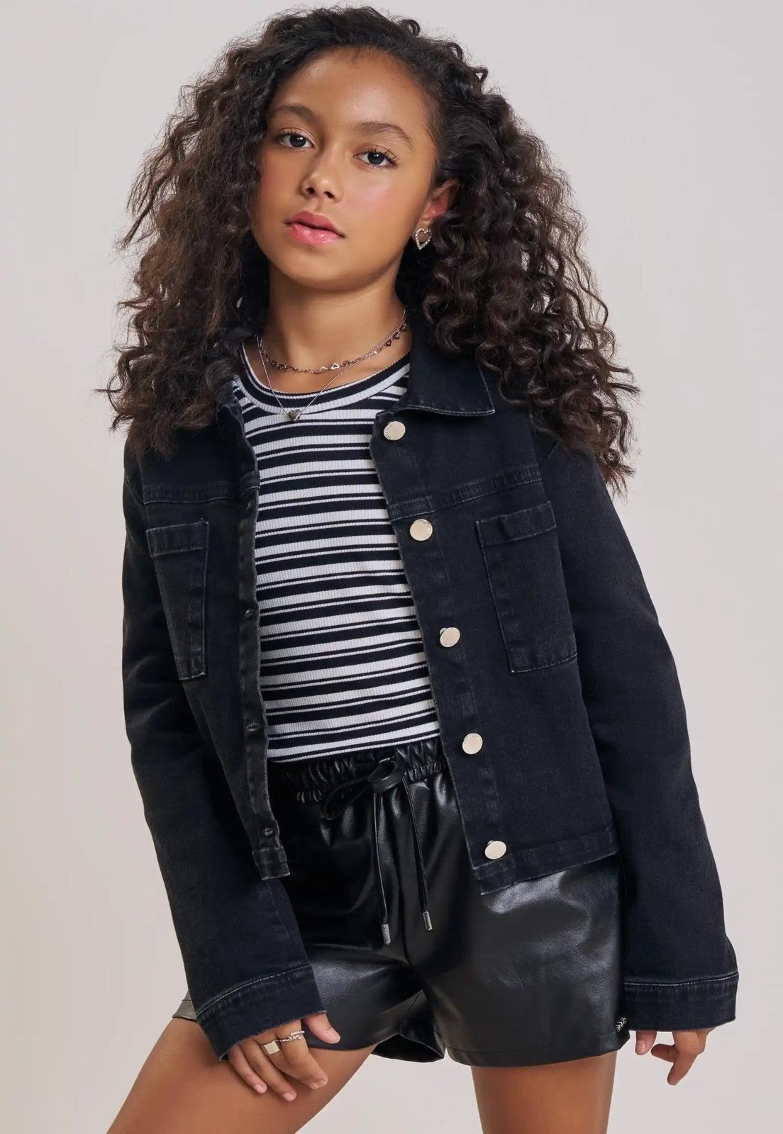 Infantil - Jaqueta Jeans Preta com Bolsos Menina Vic Vicky 14 Preto