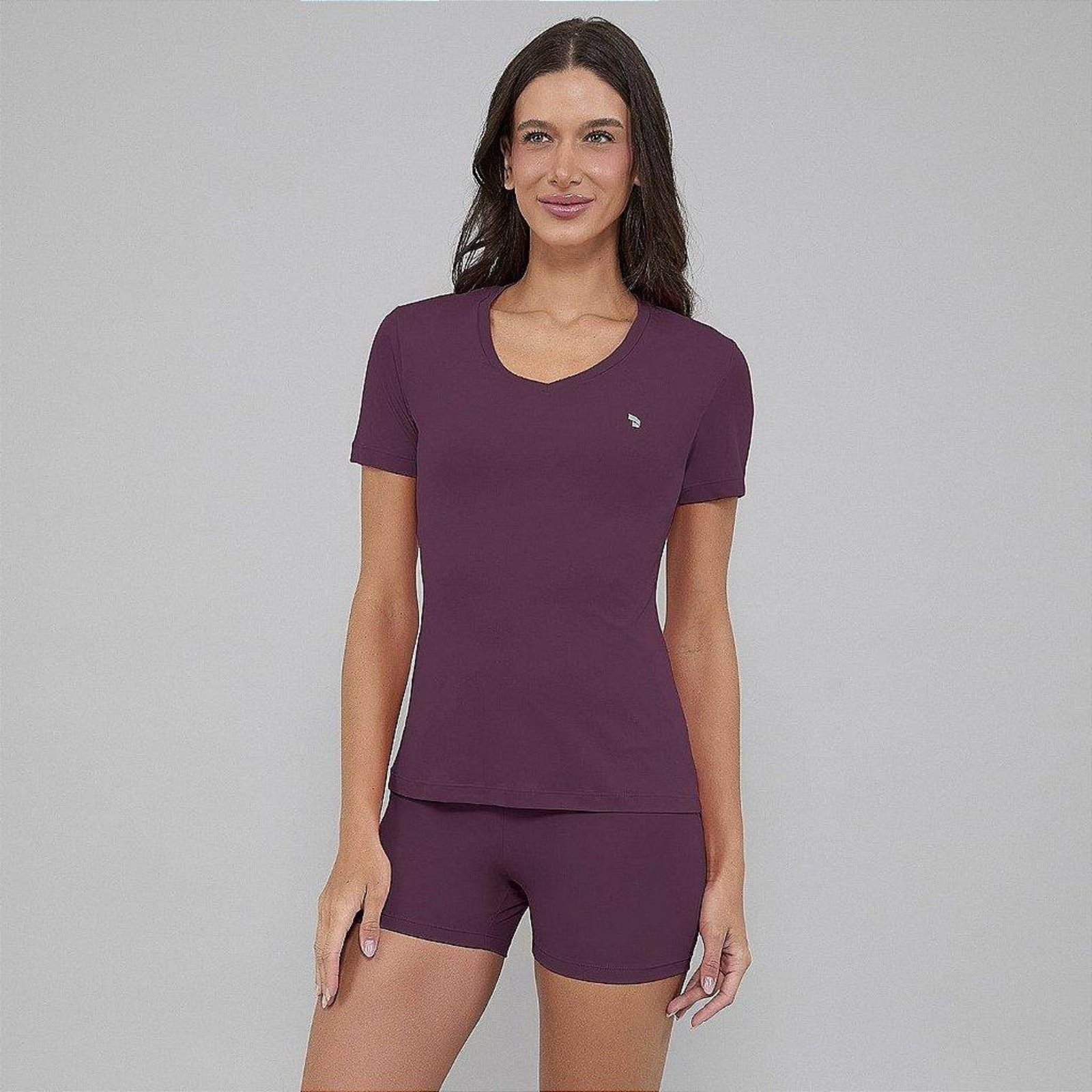 T-Shirt Alto Giro Eterna Gola V PR26 Feminina Roxo Malva Roxo