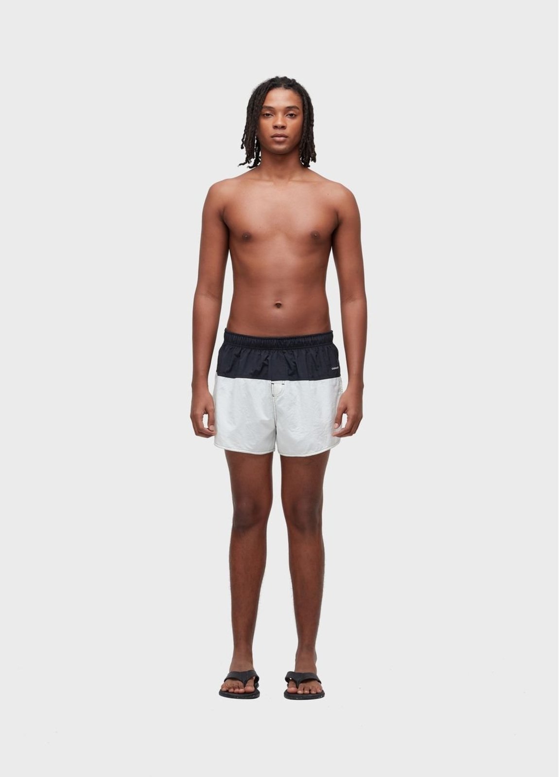 Resort short deep flow OSKLEN