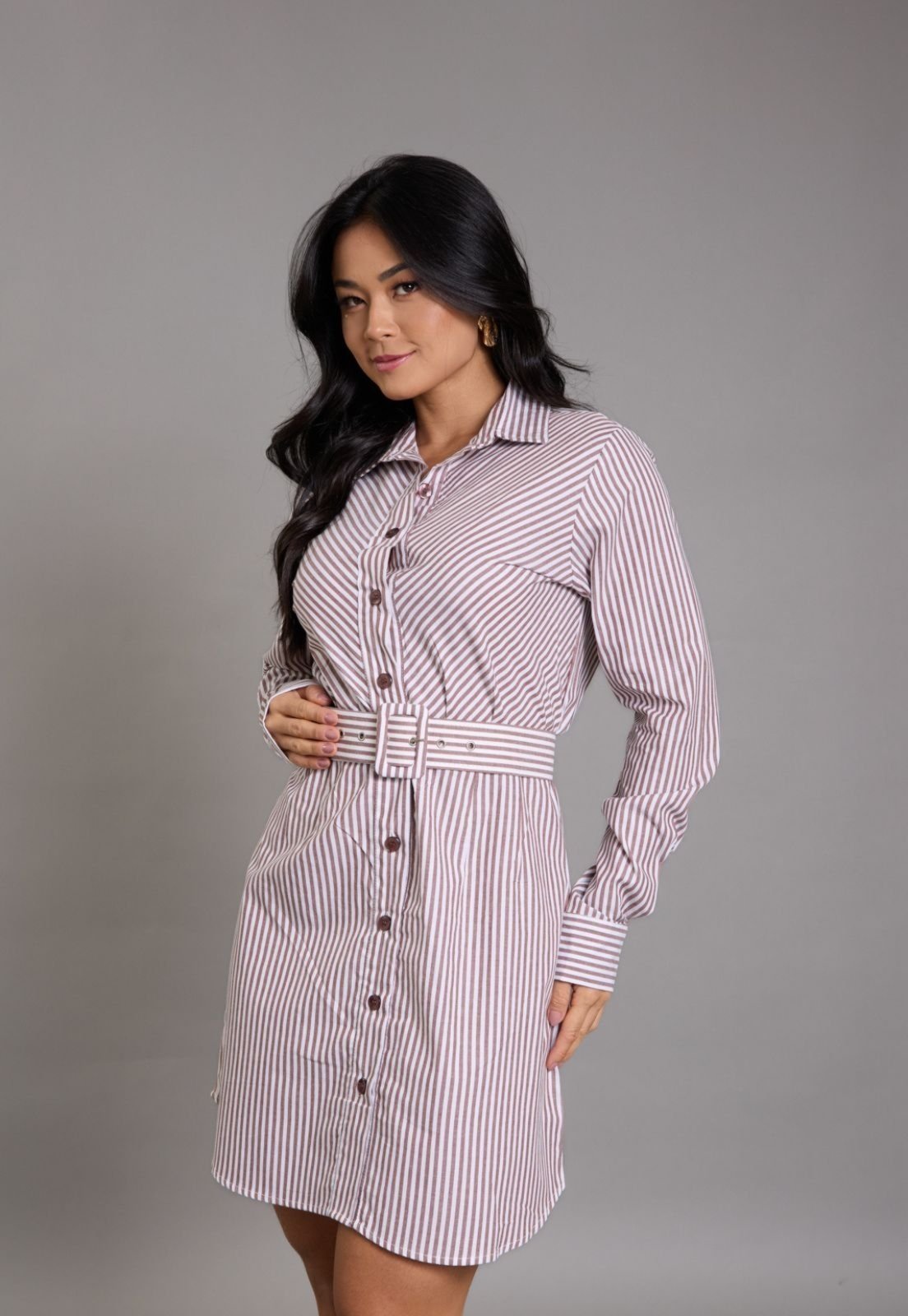 Vista 2 Vestido Midi Listrado Manga Longa com Cinto Lemier Collection LEMIER marrom