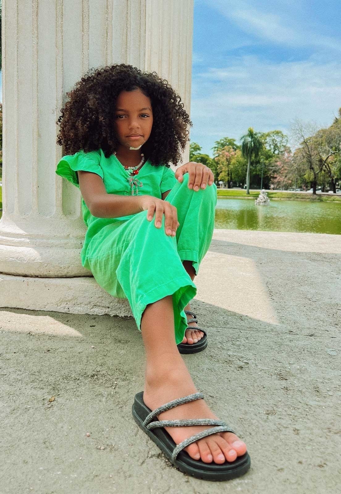 Vista 3 Infantil - Sandália Rasteira Feminina Pópidi Chinelo Papete Brilho Strass preto Pópidí preto