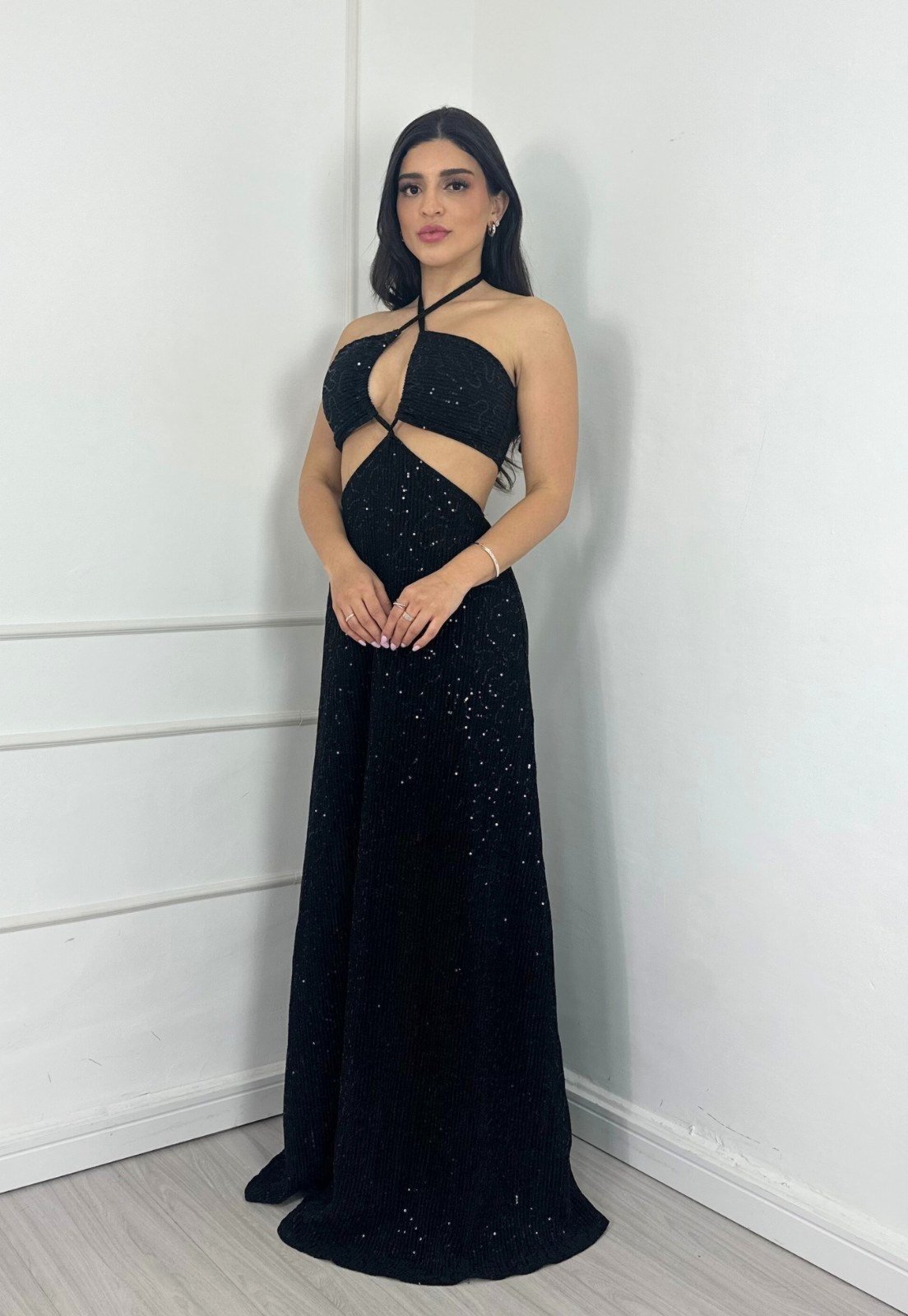 Vestido Longo Frente única Abertura Lateral Paetê Amarração Helianne Preto