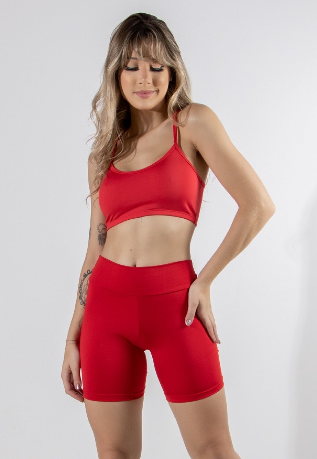 Conjunto Feminino Fitness Top alça fina e Bemudinha Suplex Lisa Treino Academia 4 Estações Vermelho