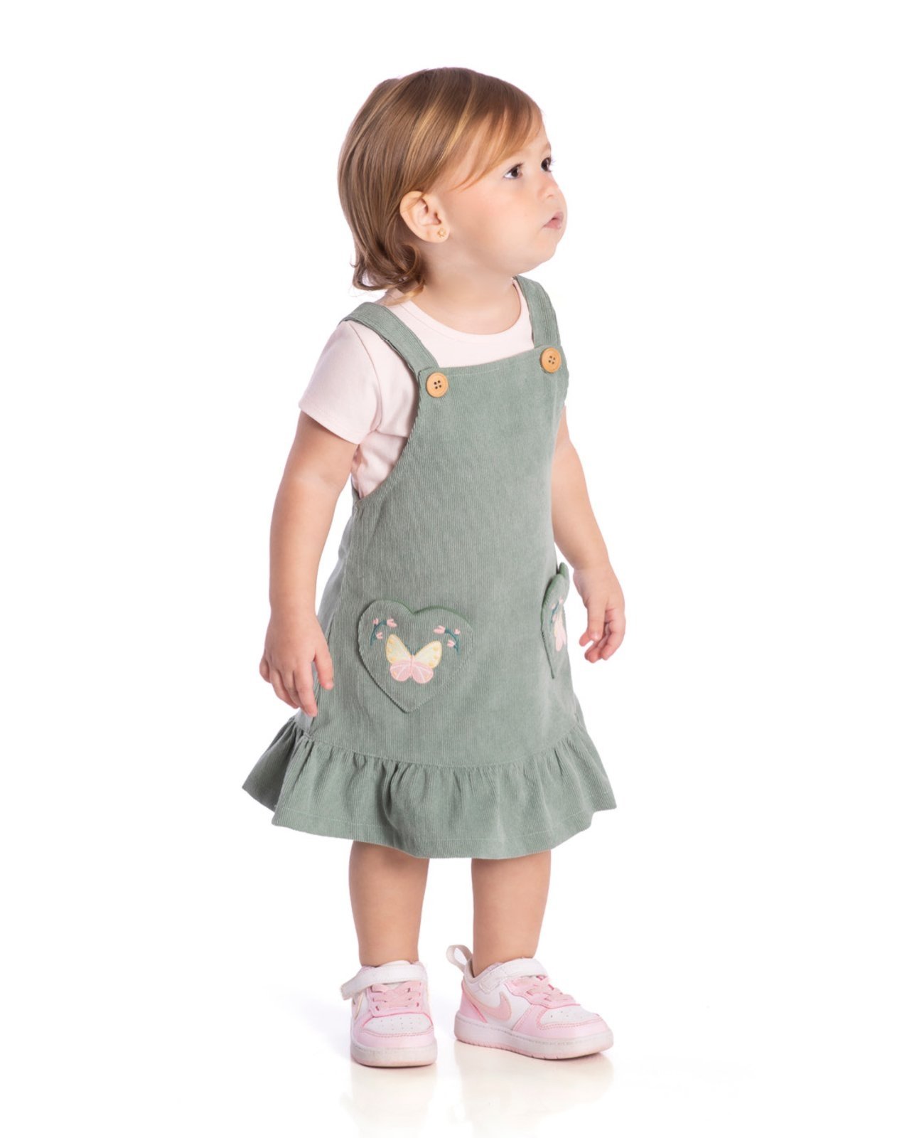 Infantil - Conj. salopete com bolso de coração bordado borboleta + blusa rosa