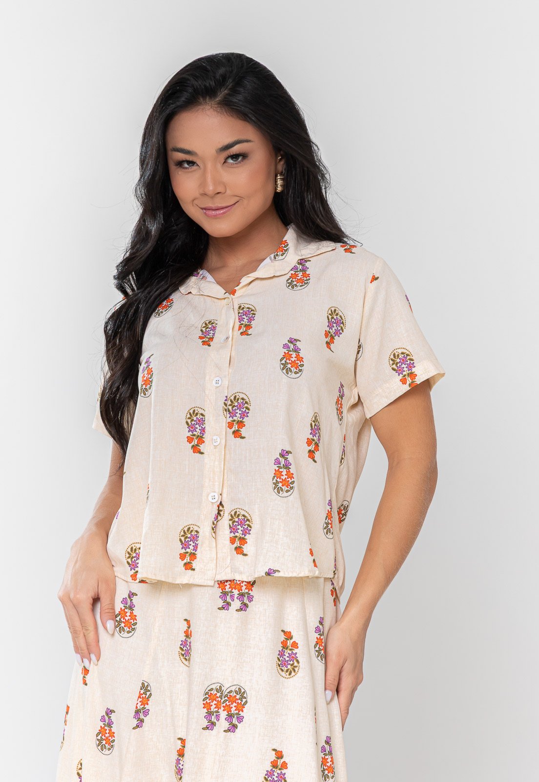 Camisa Aura Dani Viscolinho Floral Buquê Bege