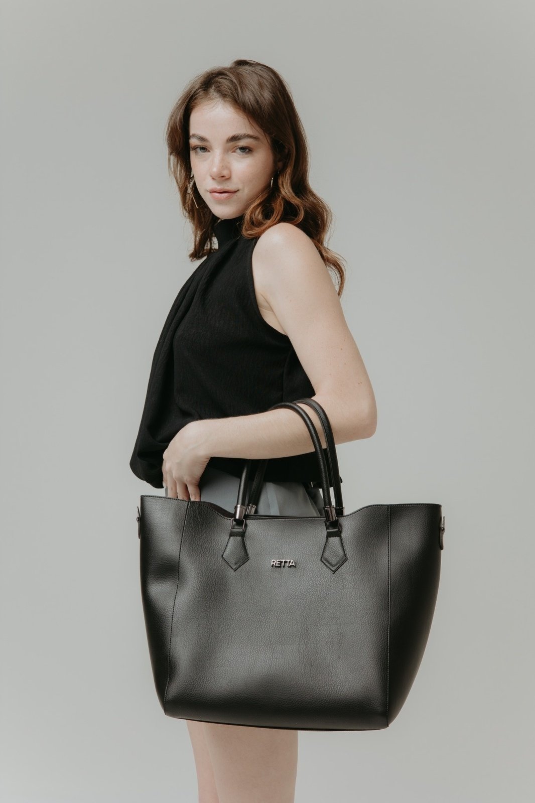 Bolsa Sacola Transversal e Necessarie Retta Preta