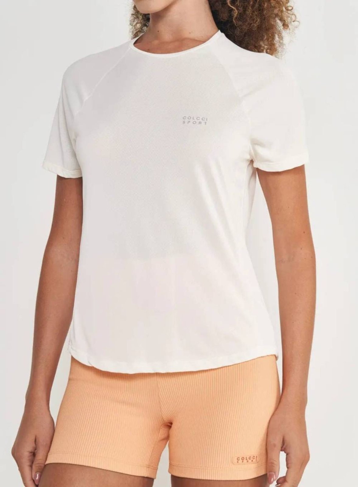 Blusa Colcci Sport New Comfort Fit Feminina Off Shell
