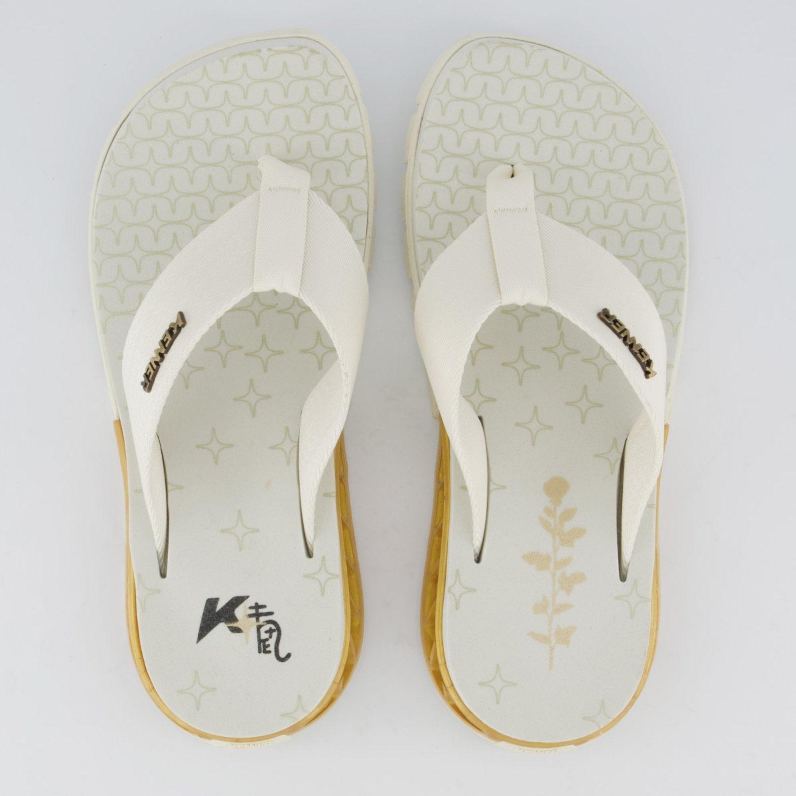 Chinelo Kenner Rakka de Saturno Feminino Off White e Dourado