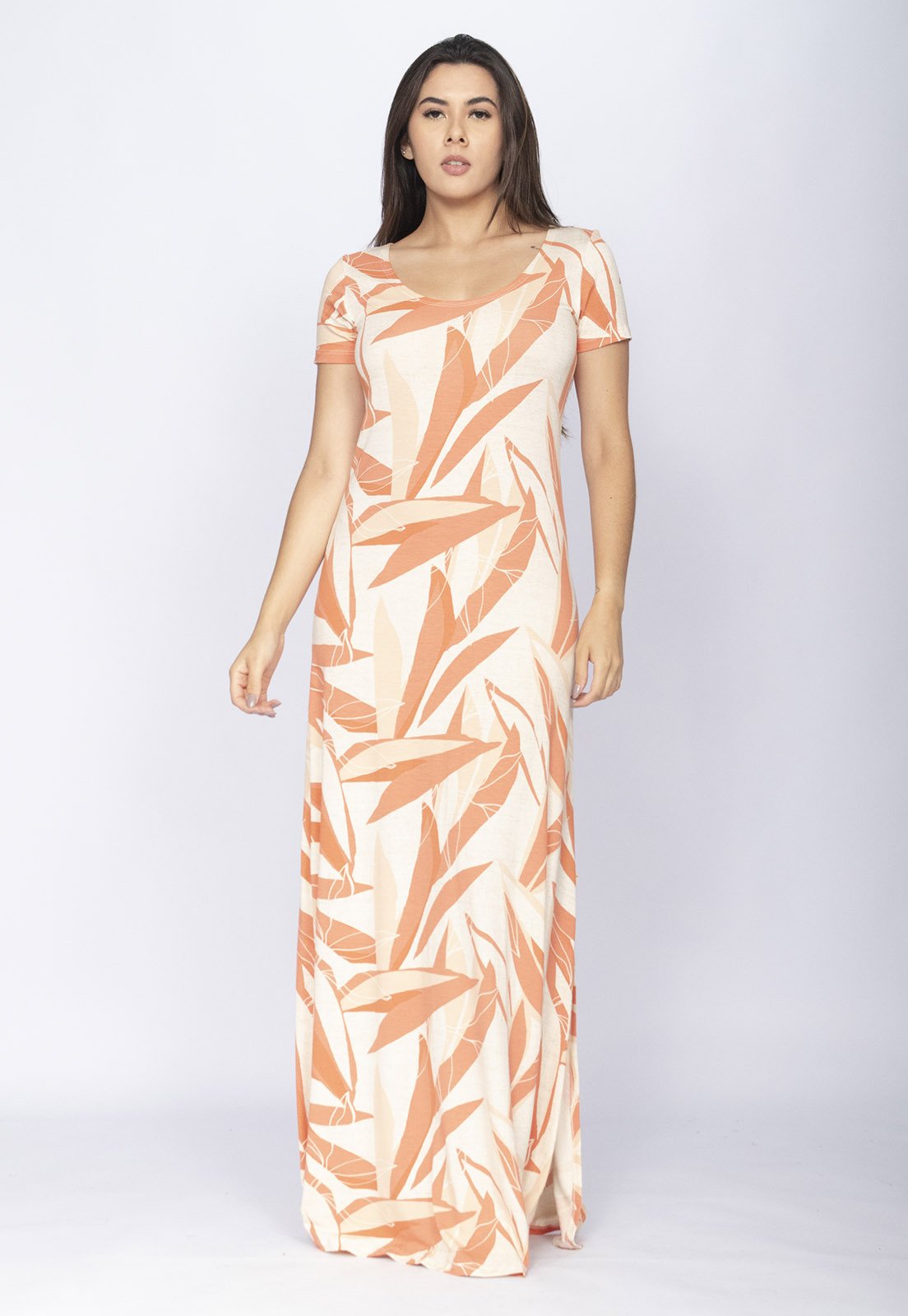 Vestido CabanaFree Longo Malha Gola Canoa Manga Curta Estampa Selvagem Laranja