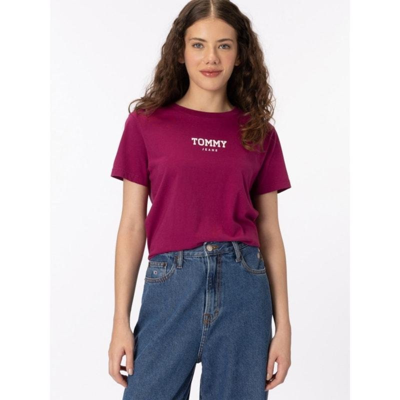 Camiseta Regular Essential com Logo Silkada Rosa