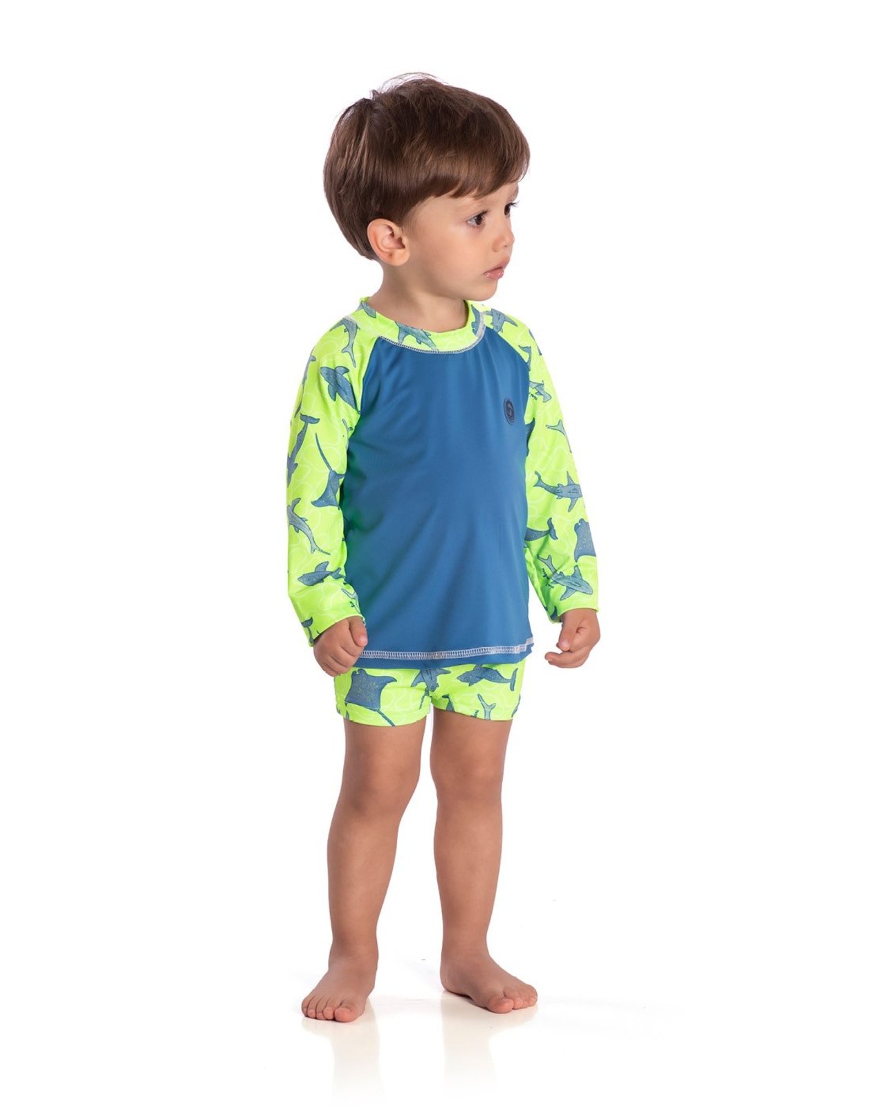 Conj. praia camiseta manga longa + sunga tubarões verde e azul