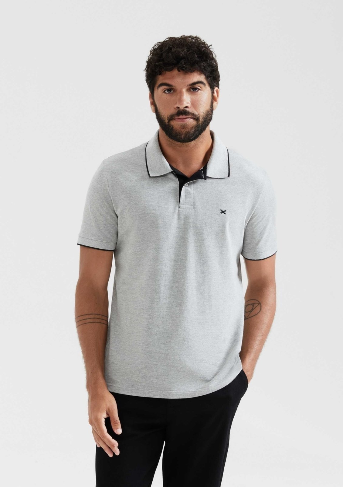 Camisa Polo Básica Masculina Em Malha Piquet
