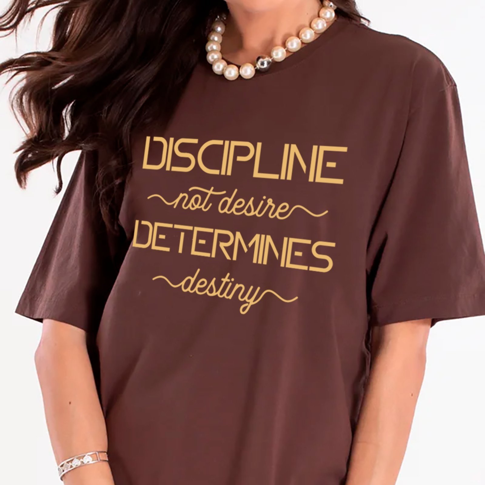 Camiseta Ousy Discipline Determines Destiny Oversized Unissex Marrom