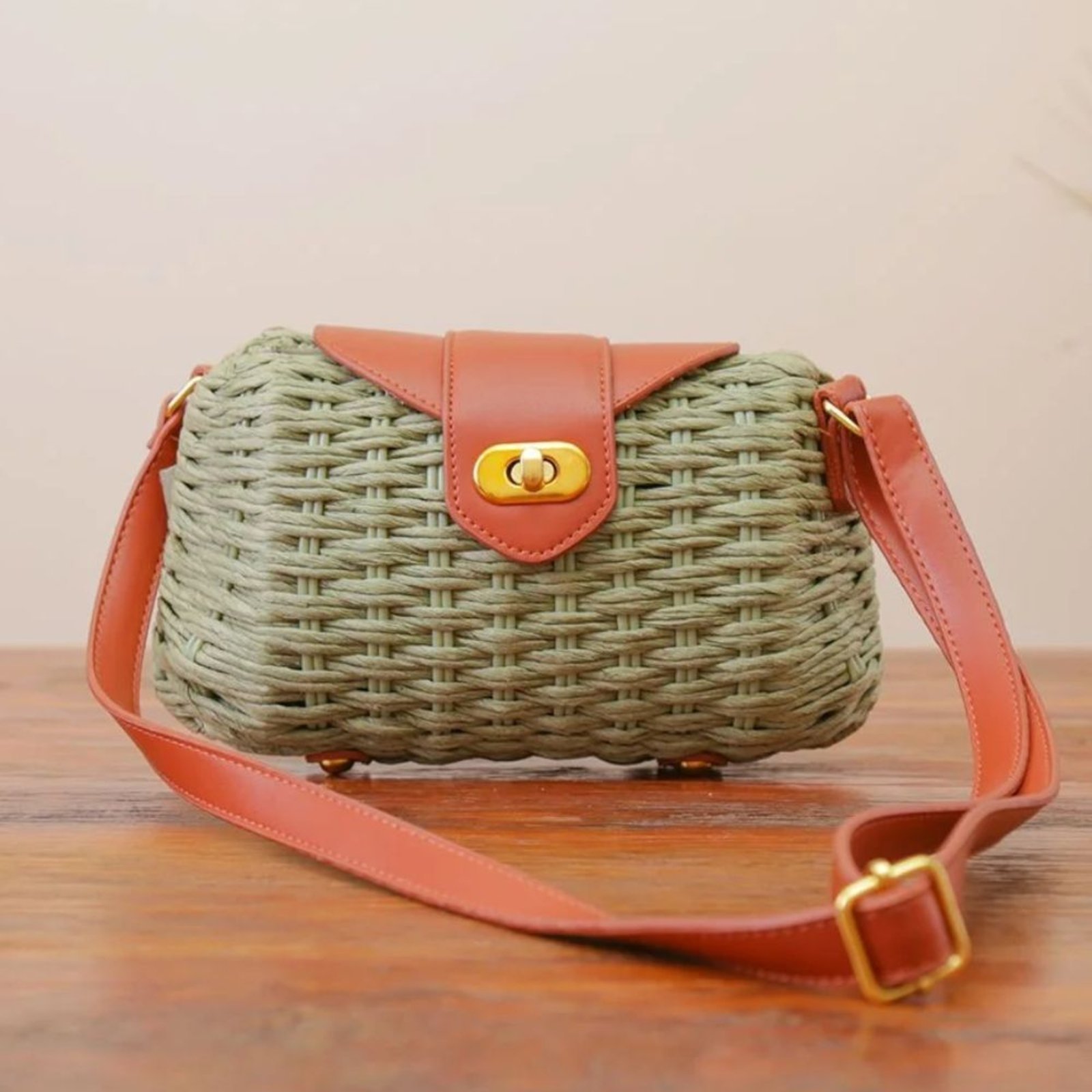 BOLSA DE PRAIA EM PALHA C/ ALÇA E C/ FORRO – SEICHELLES – Verde – MELLOW BRAZIL