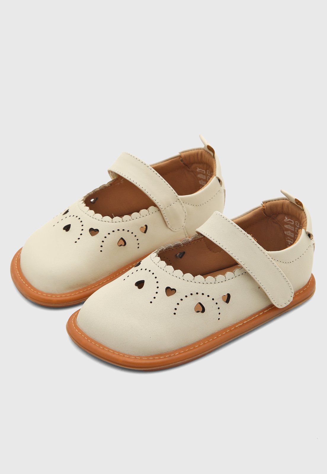 Infantil - Sapatilha Tip Toey Joey Detalhe Corações Creme