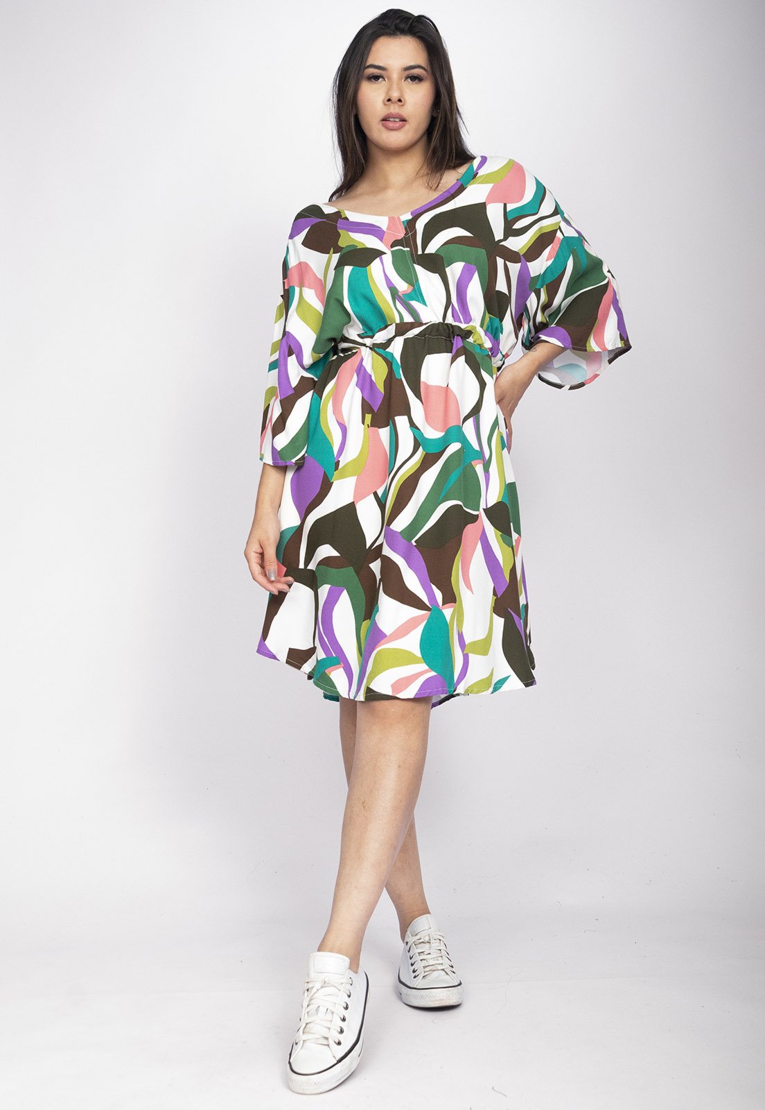 Vestido Curto CabanaFree Caaxixá Viscose com Cordão na Cintura Estampa Encanto Botânico