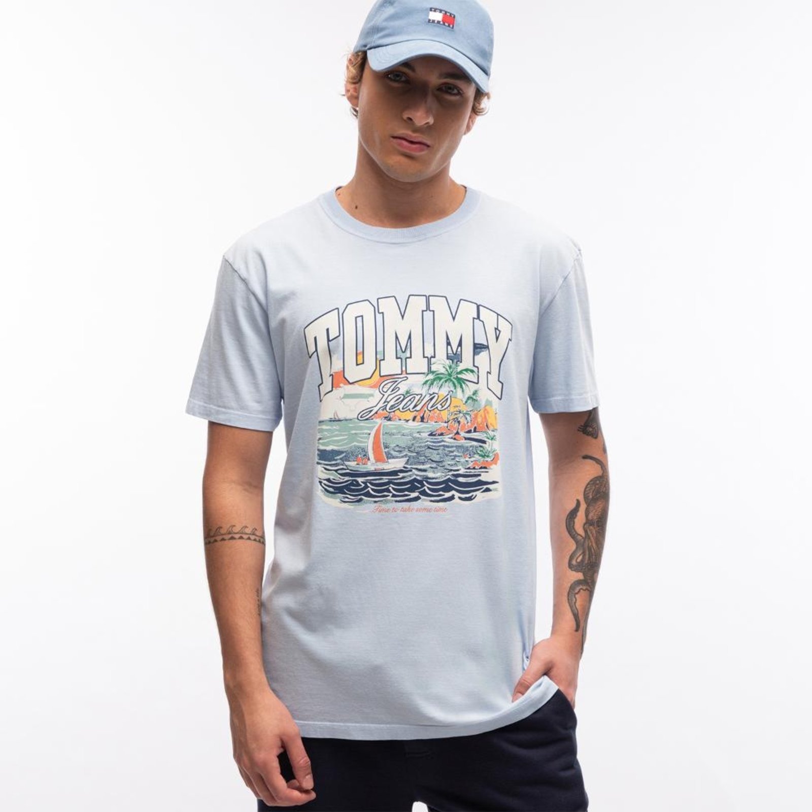 Camiseta Sailing Relaxed Fit Tommy Jeans – EEG