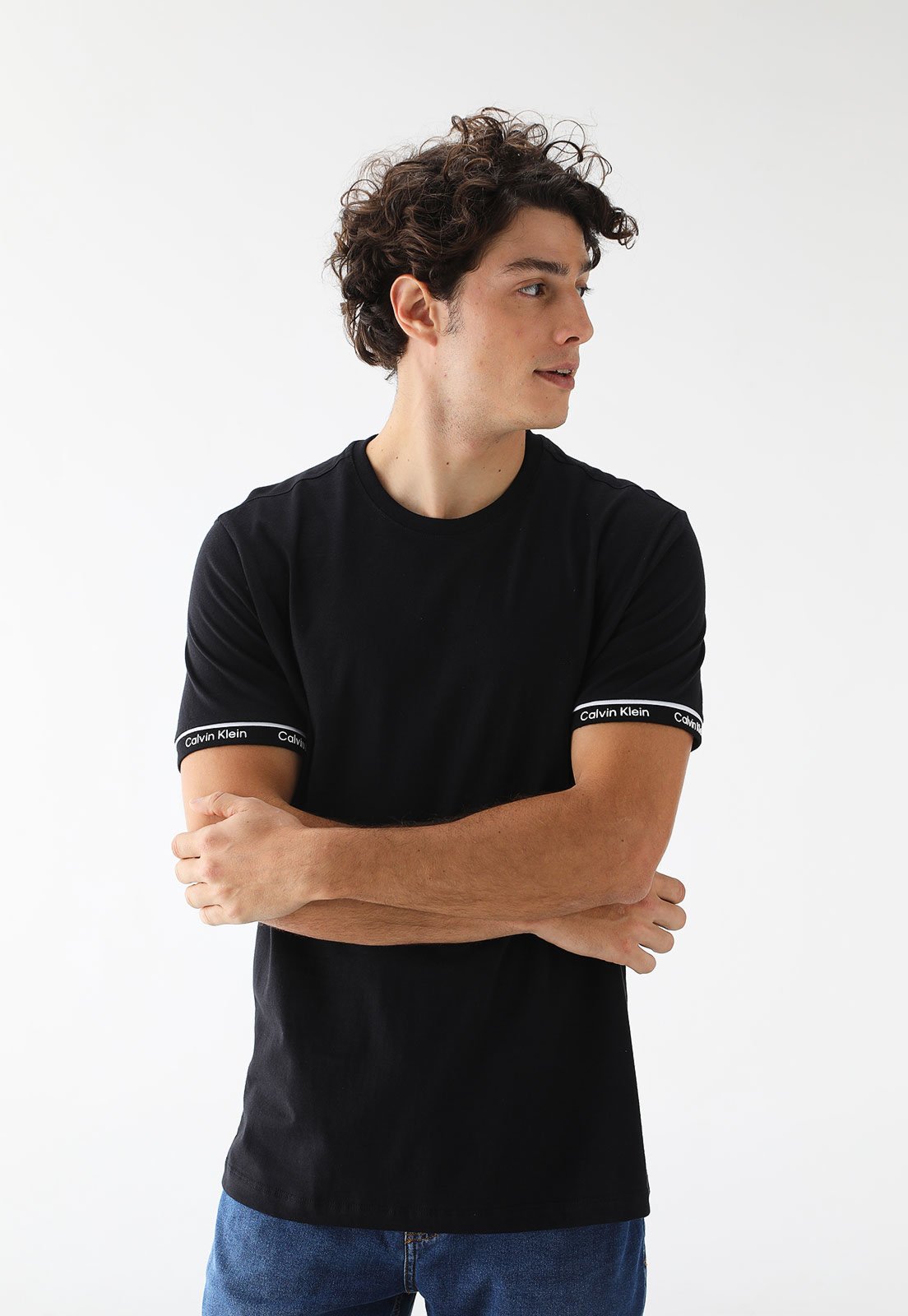 Camiseta Calvin Klein Reta Punho Loho Preta