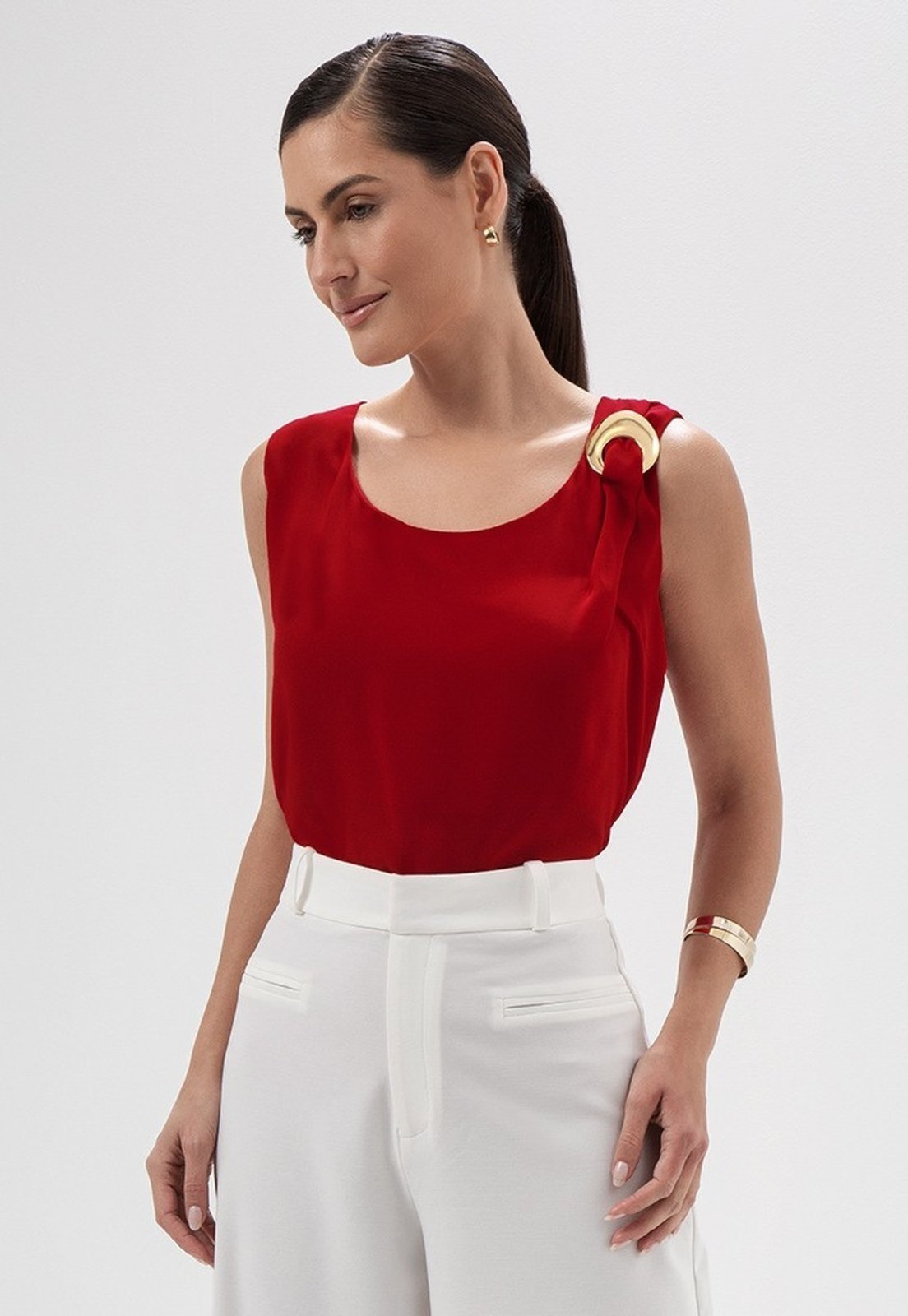 Blusa sem Manga de Crepe Vermelho Michele