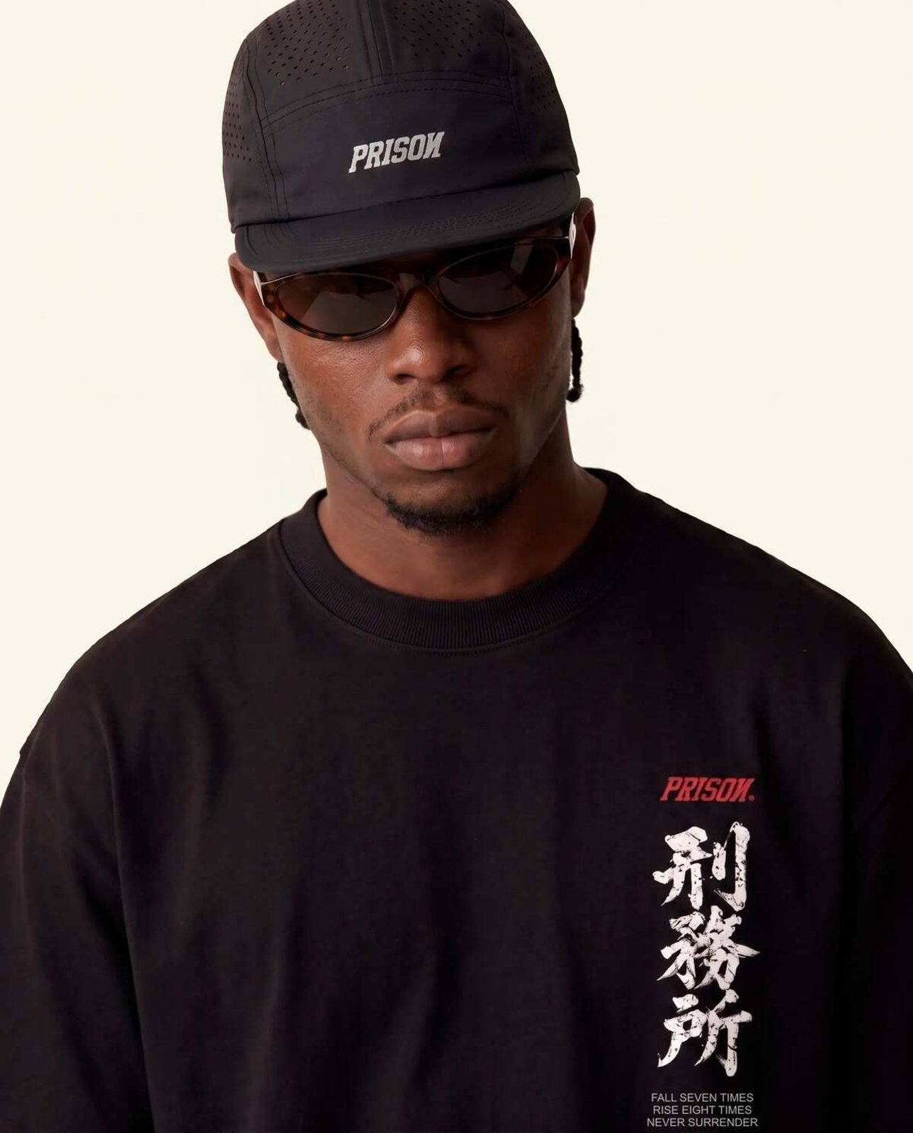 Camiseta Oversized Kitsune Prison Preta