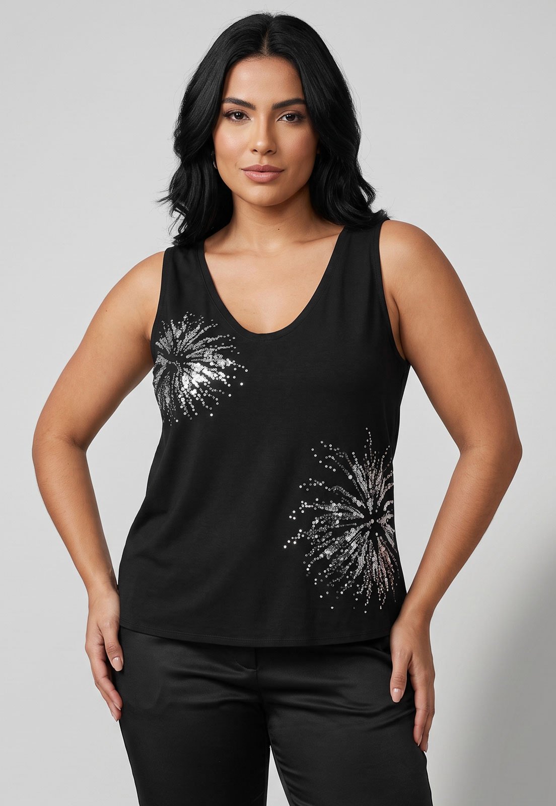 Blusa Feminina Lez a Lez Decote V Estampa Paetê Preta