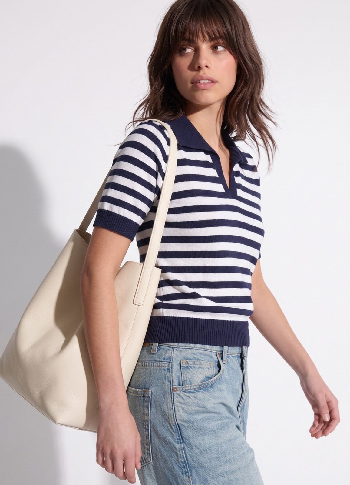 Polo Feminina Marinho Listrada Branco emTricô Modal Viscose Sob Azul