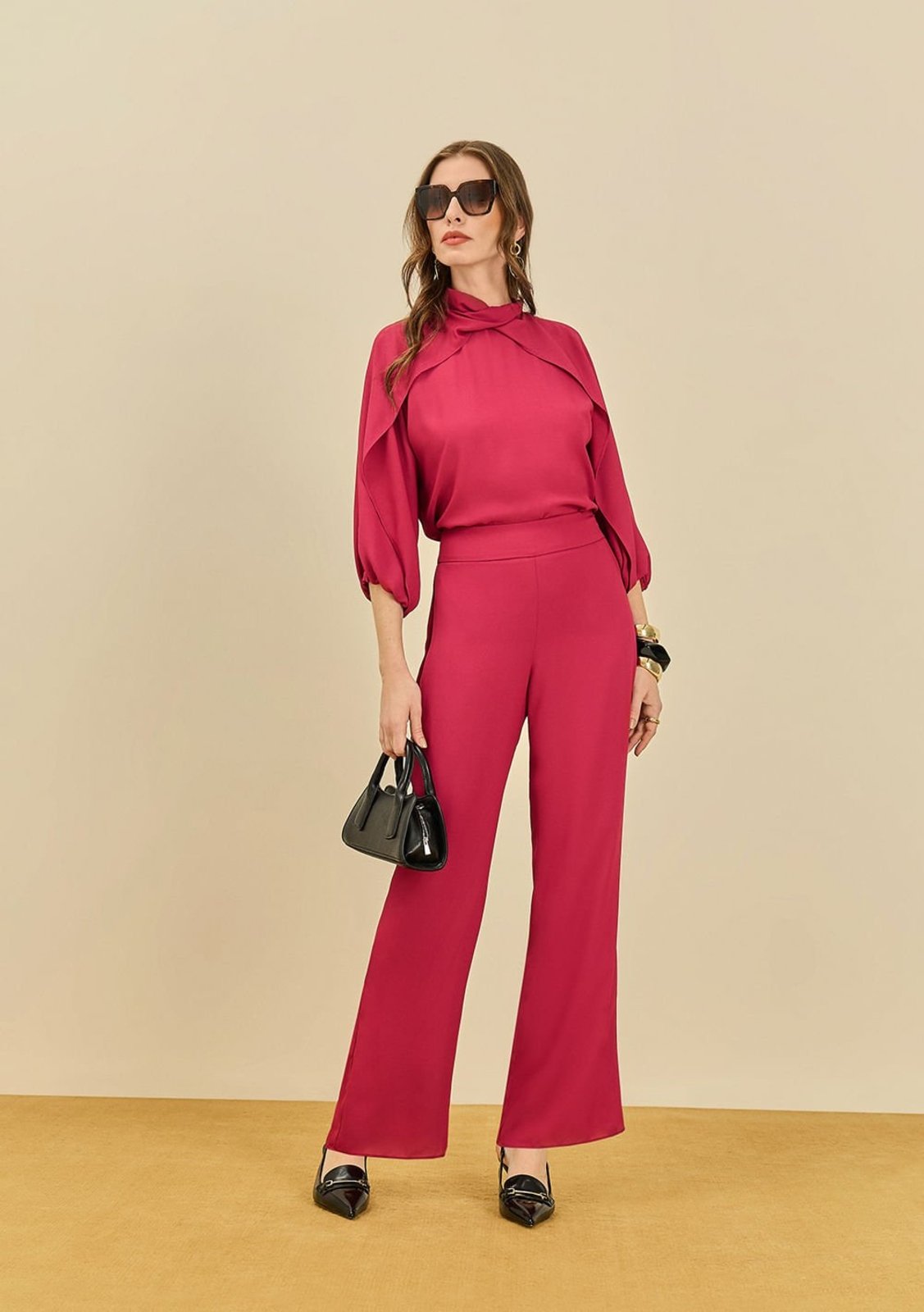 Blusa Maria Valentina Solta Gola Alta Manga Longa Padrão Rosa
