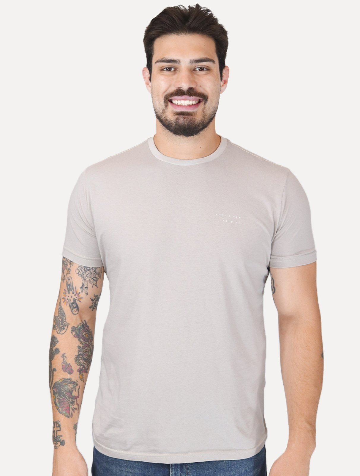 Camiseta King & Joe Masculina Pima Touch Logo Peito Caqui Claro