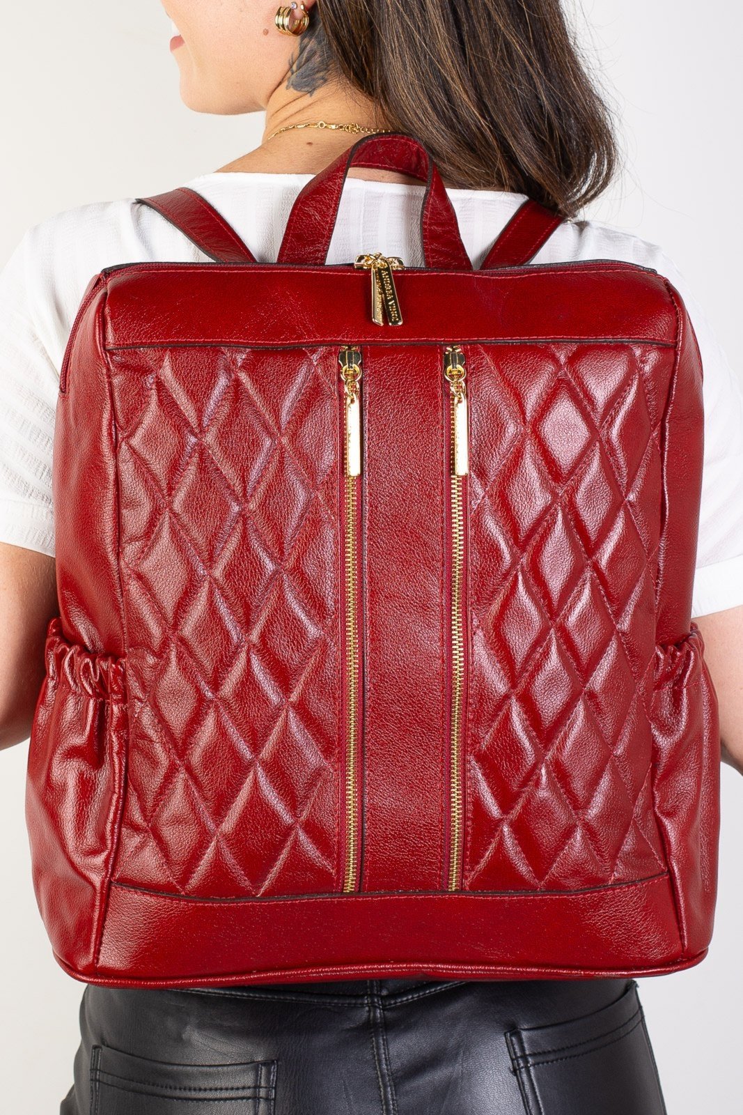 Mochila de couro liso matelassê Romana – Vermelho