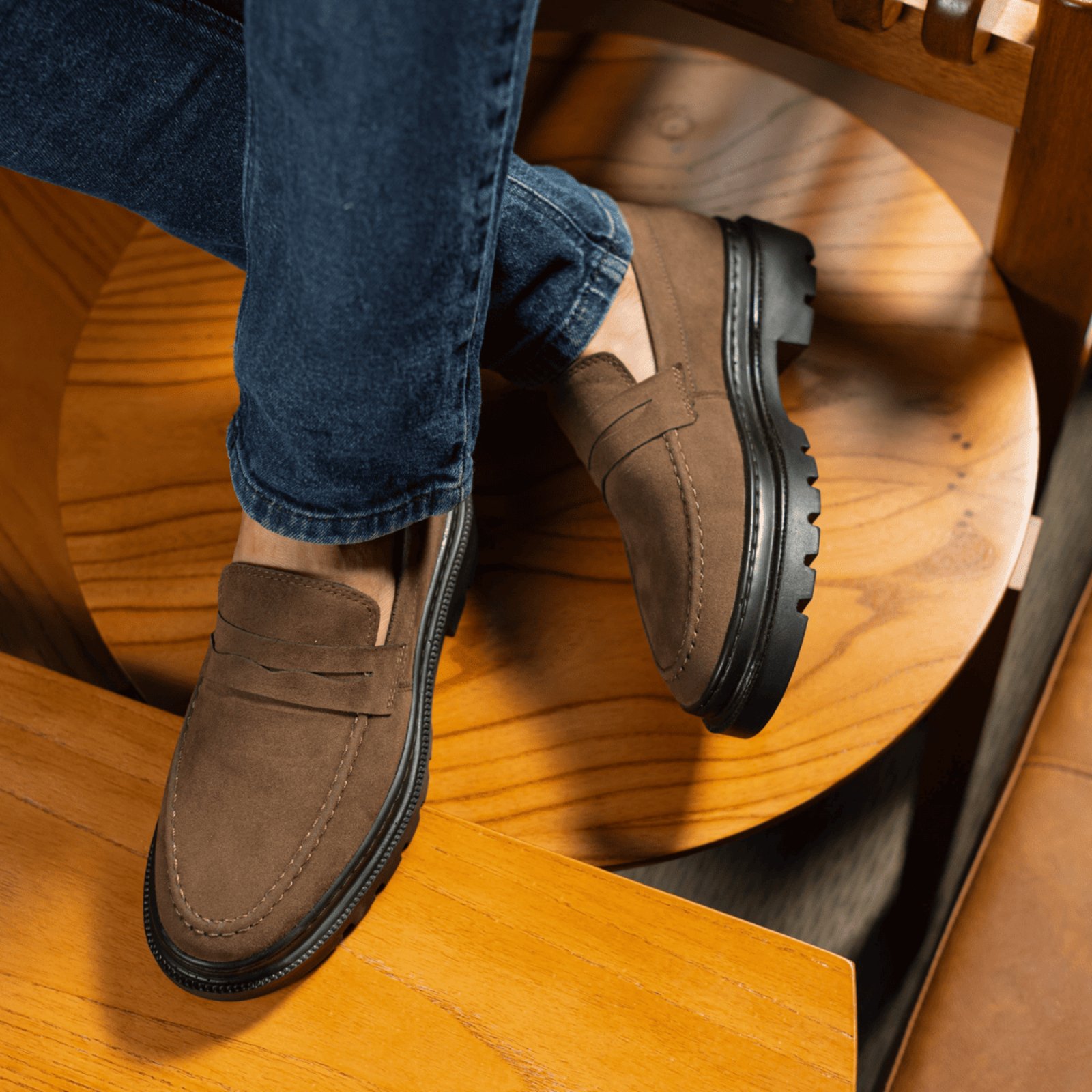 Sapato Social Masculino Camurça Mocassim Costurado Piettro Trabalho Eventos Confortável Dia Dia