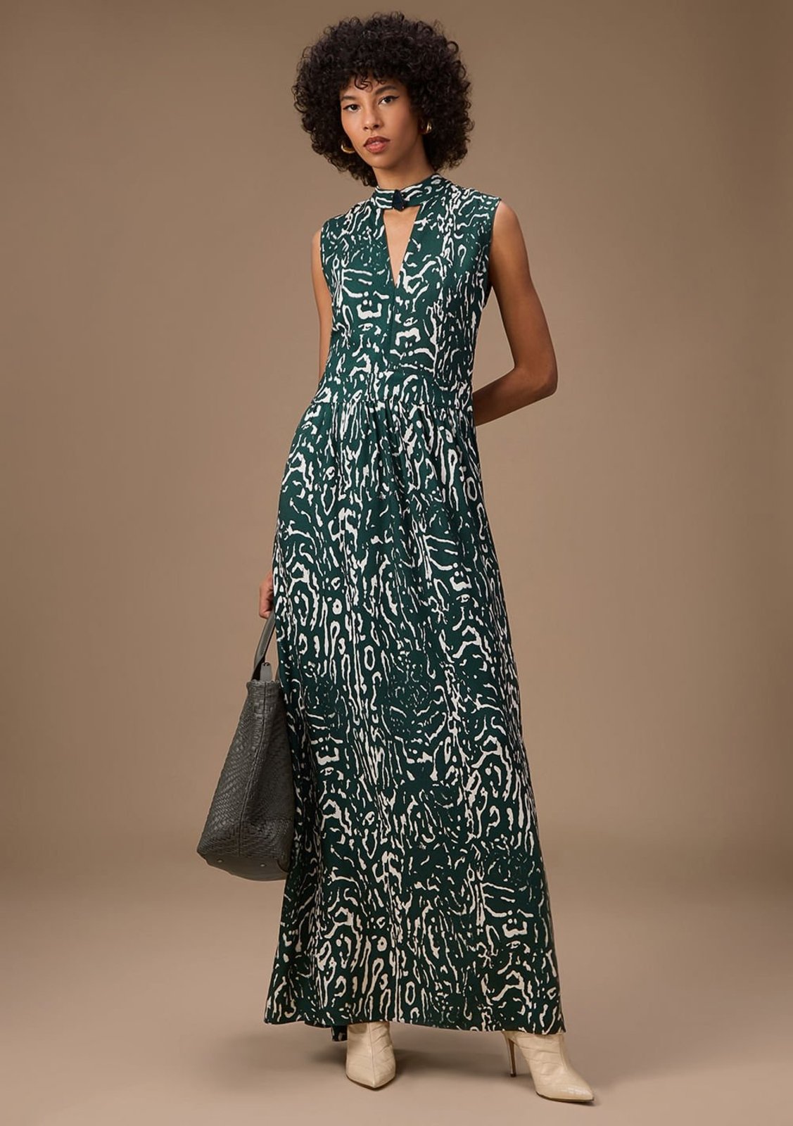 Vestido Maria Valentina Solto Decote V Sem Manga Longo Verde