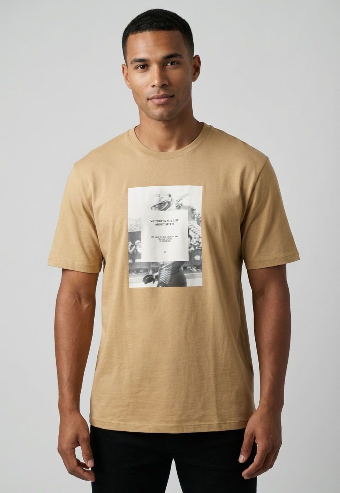 Camiseta Masculina Forum Estampa Frontal Caramelo