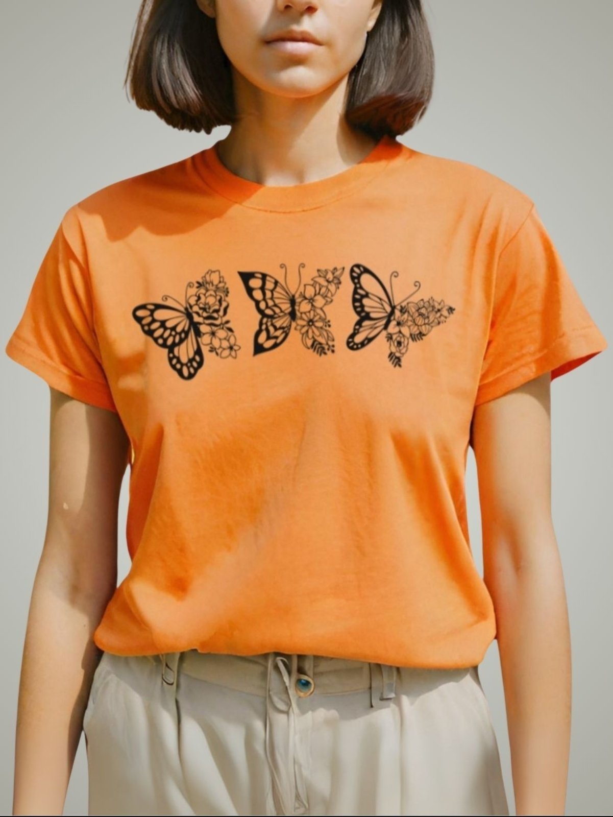Camiseta Feminina T-shirt Plus Size GuGi Borboletas Blusinha Baby Look Camisa Laranja