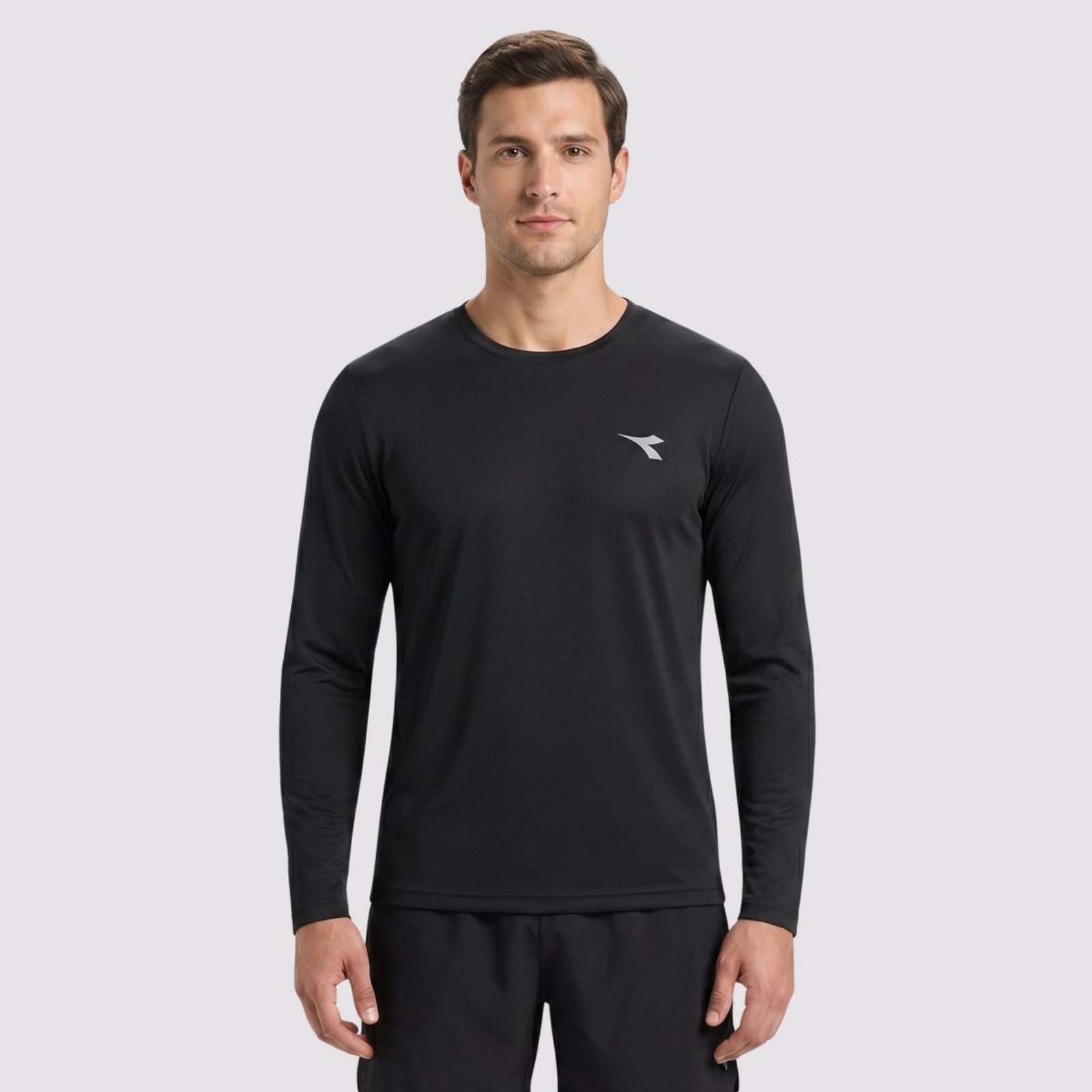 Camiseta Diadora EXC Logo Manga Longa Preta